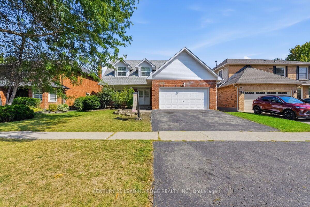 Photo of 2409 Butternut Crescent