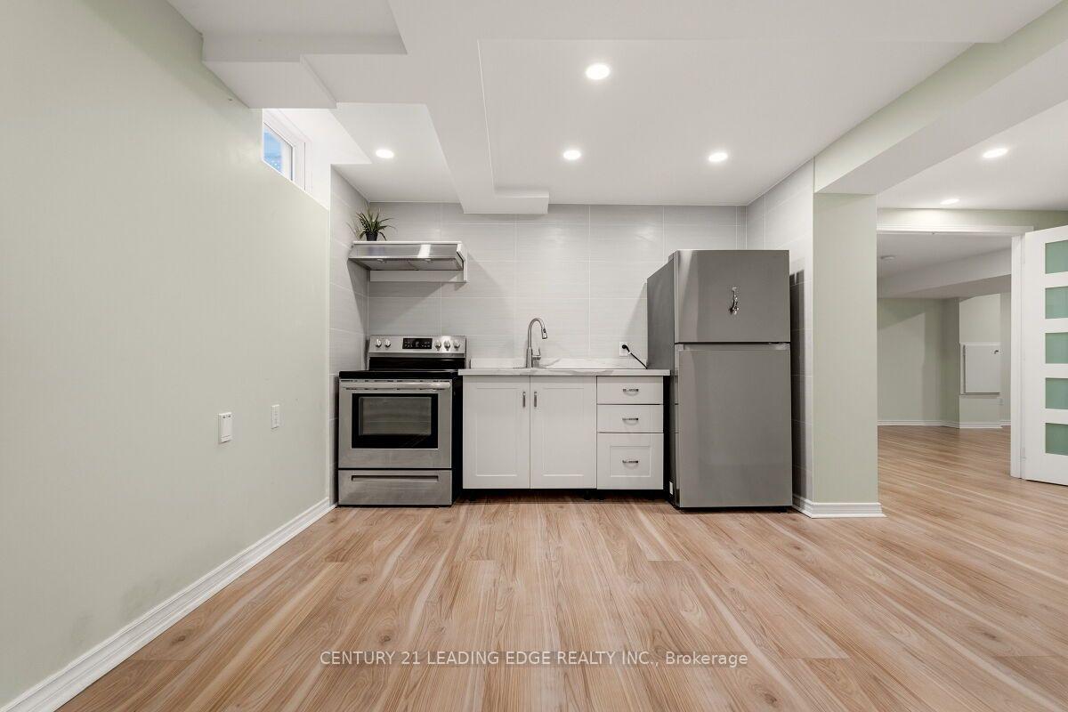 Photo 42 of 2409 Butternut Crescent, Burlington, Headon — HOMEH