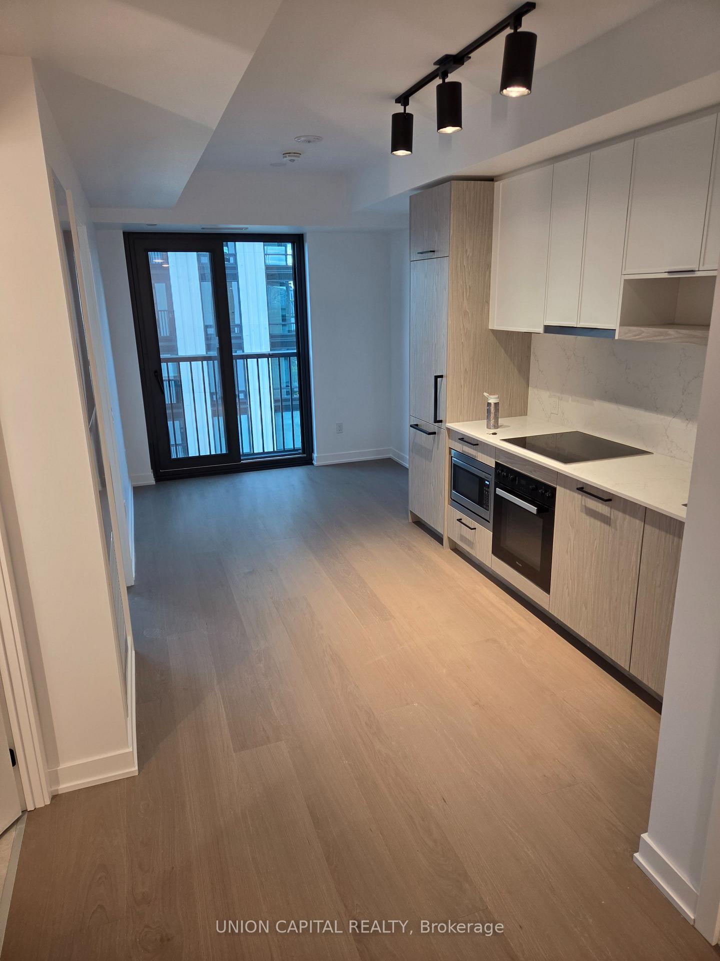 Photo 3 of Unit 1901, 91 Montclair Avenue, Toronto, Forest Hill South — HOMEH