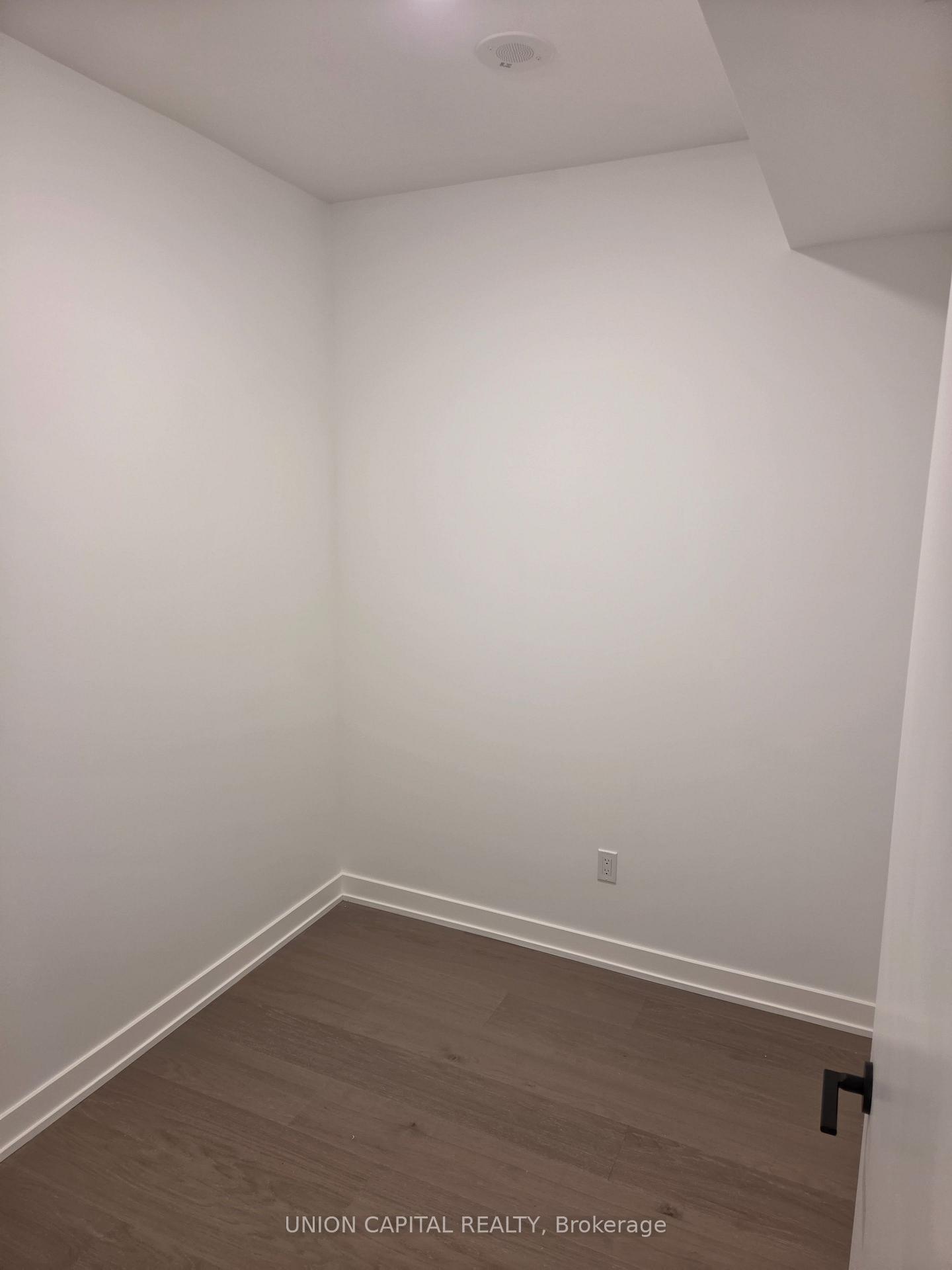 Photo 4 of Unit 1901, 91 Montclair Avenue, Toronto, Forest Hill South — HOMEH