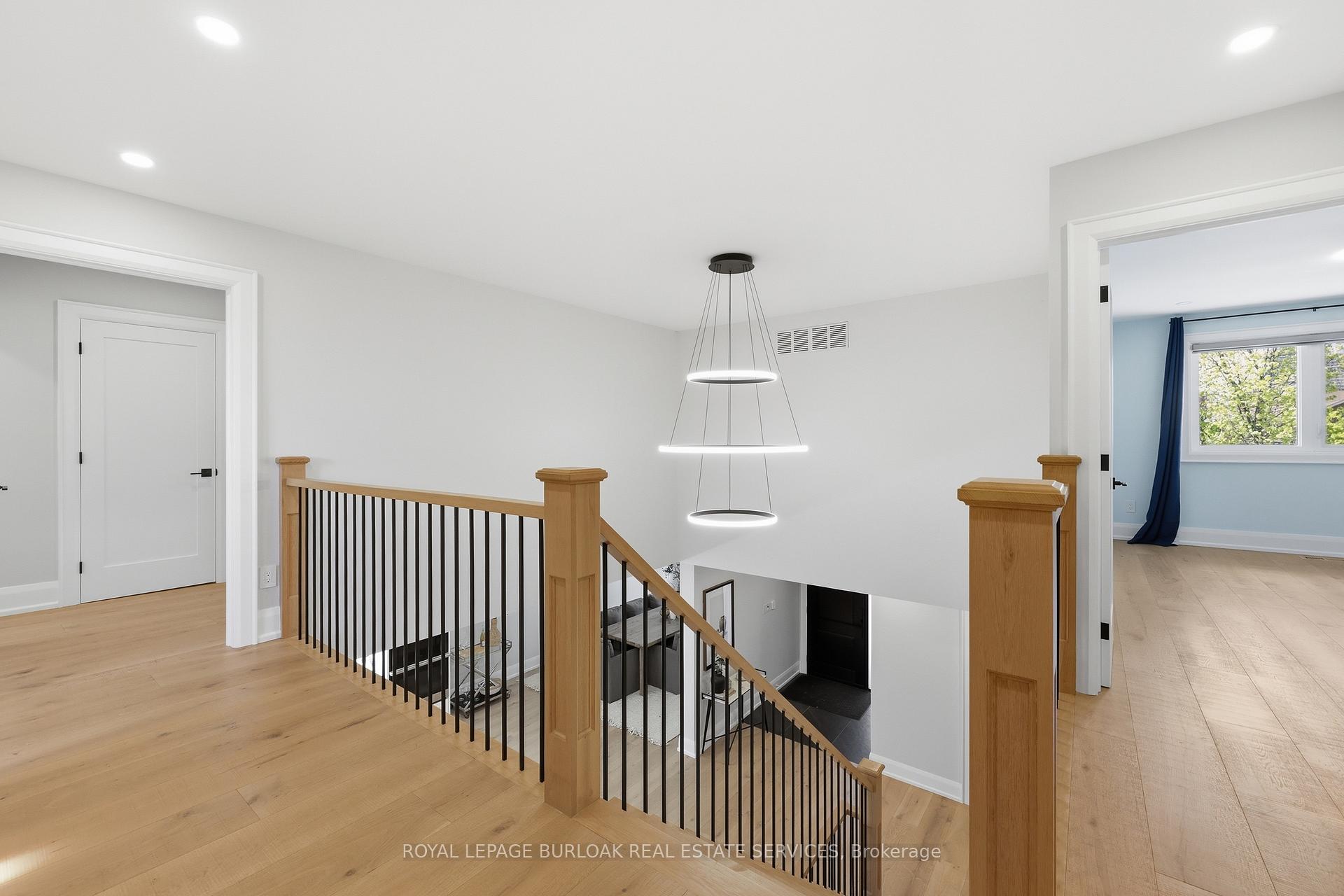 Photo 23 of 2029 Kempton Park Drive, Mississauga, Central Erin Mills — HOMEH