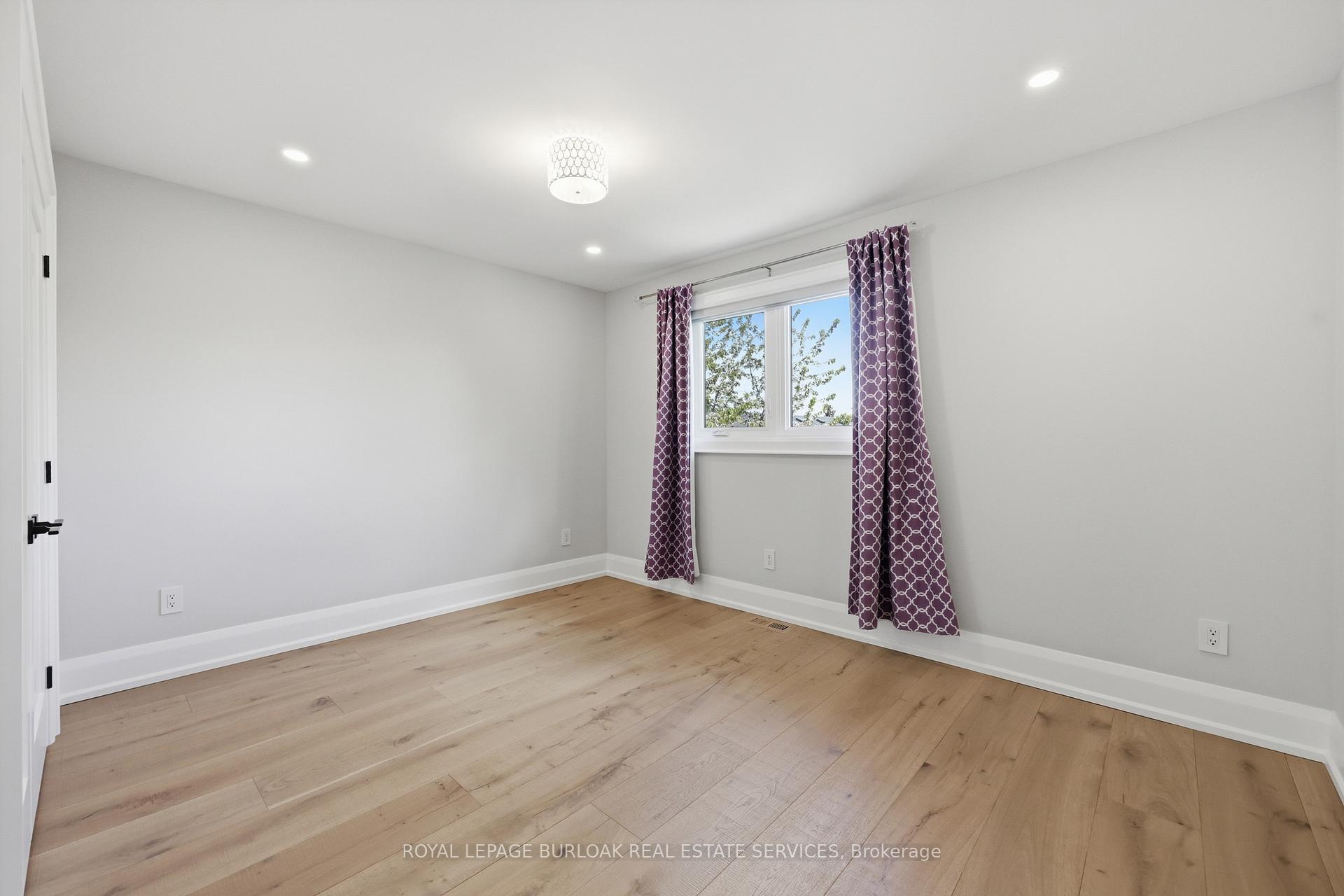 Photo 32 of 2029 Kempton Park Drive, Mississauga, Central Erin Mills — HOMEH