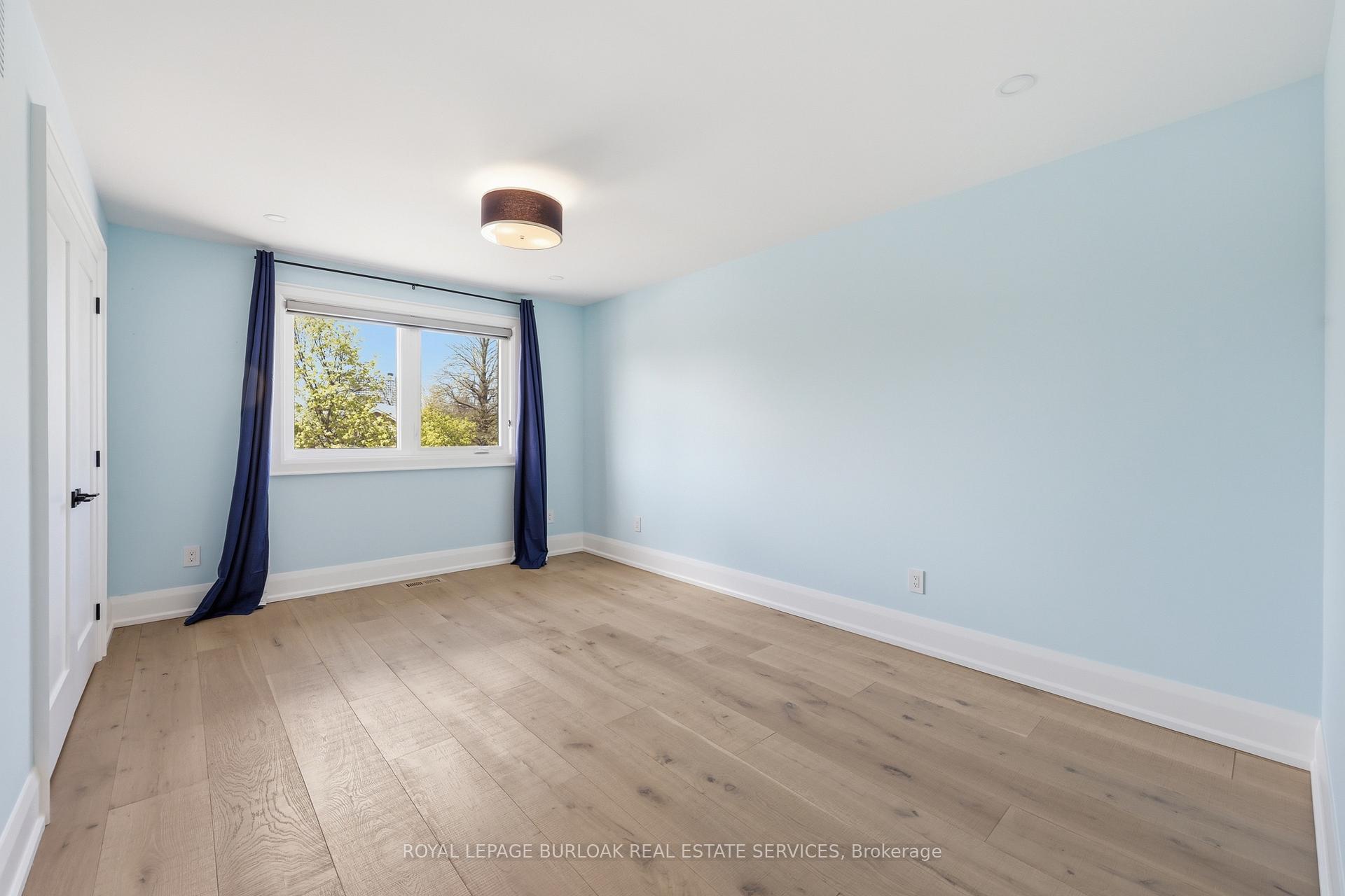 Photo 34 of 2029 Kempton Park Drive, Mississauga, Central Erin Mills — HOMEH