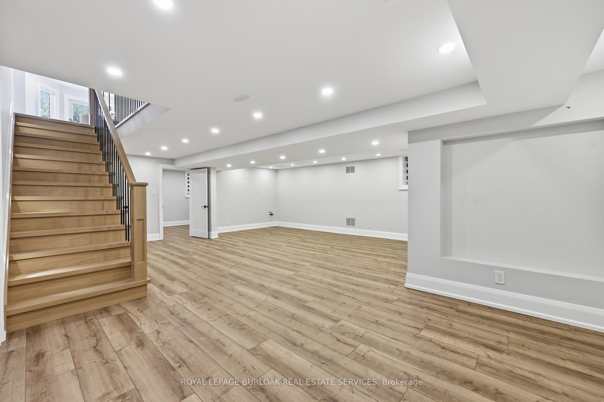 Photo 35 of 2029 Kempton Park Drive, Mississauga, Central Erin Mills — HOMEH