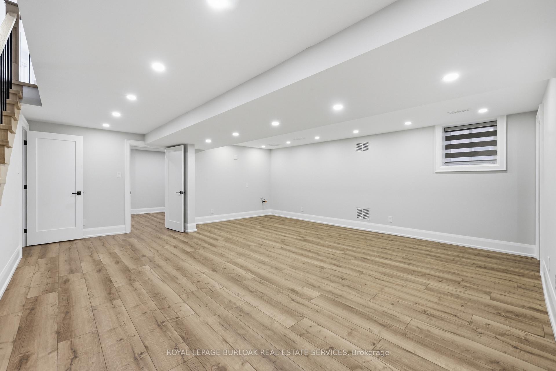 Photo 36 of 2029 Kempton Park Drive, Mississauga, Central Erin Mills — HOMEH
