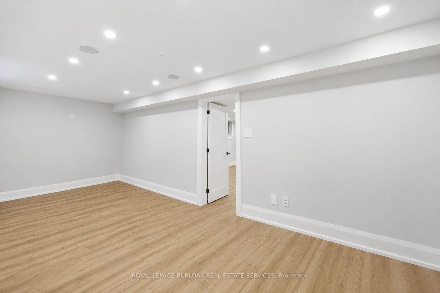 Photo 44 of 2029 Kempton Park Drive, Mississauga, Central Erin Mills — HOMEH