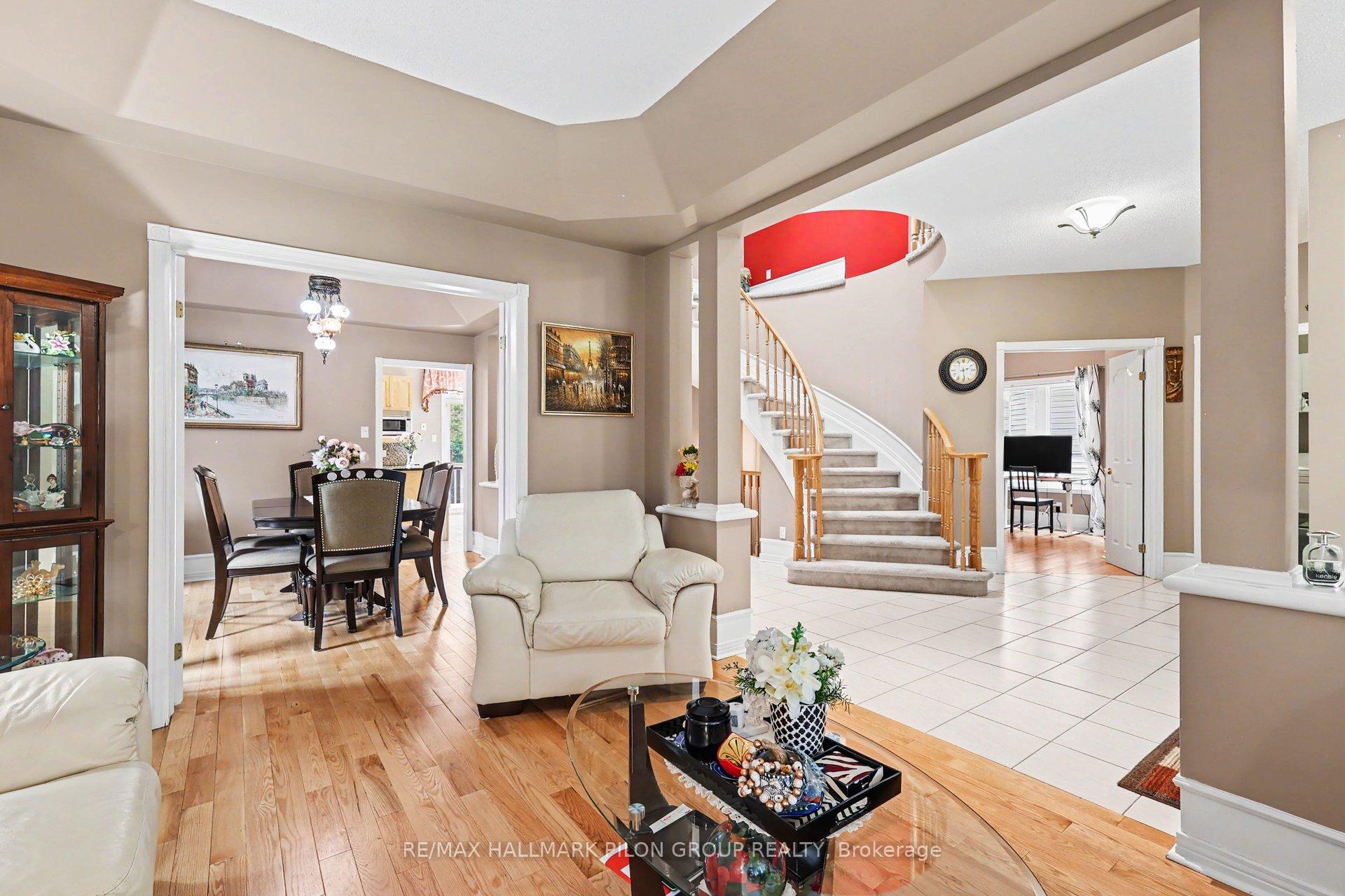 Photo 10 of 2039 Calico Crescent, Ottawa, Notting Hill/Summerside — HOMEH