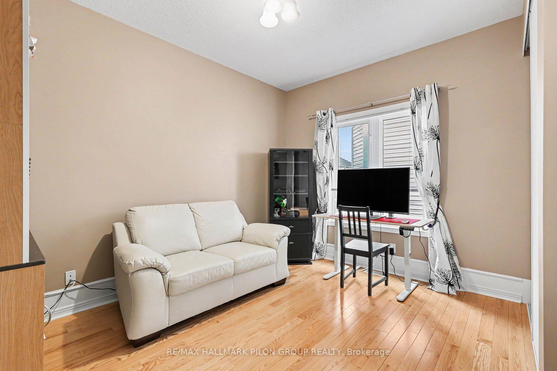 Photo 12 of 2039 Calico Crescent, Ottawa, Notting Hill/Summerside — HOMEH
