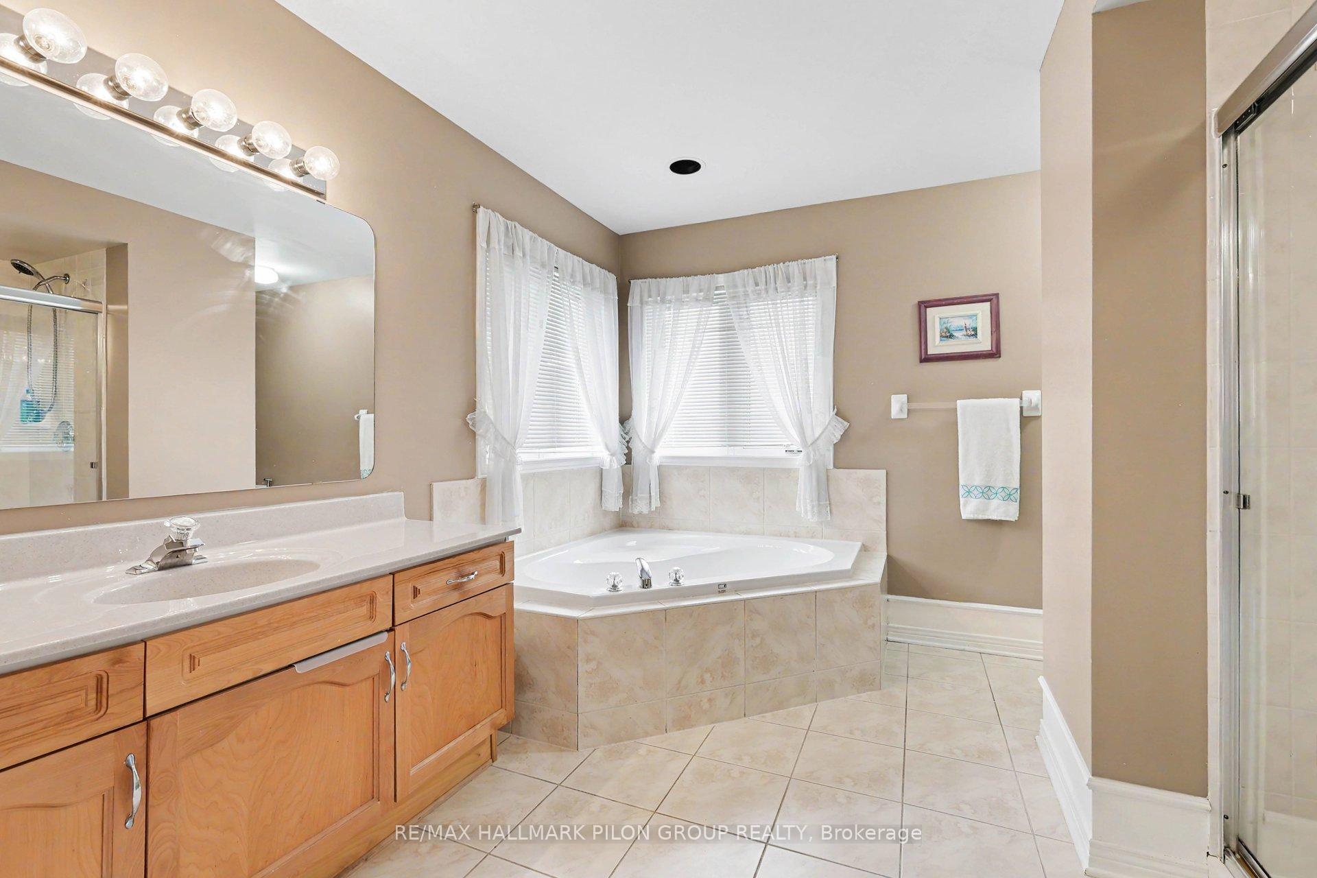 Photo 14 of 2039 Calico Crescent, Ottawa, Notting Hill/Summerside — HOMEH