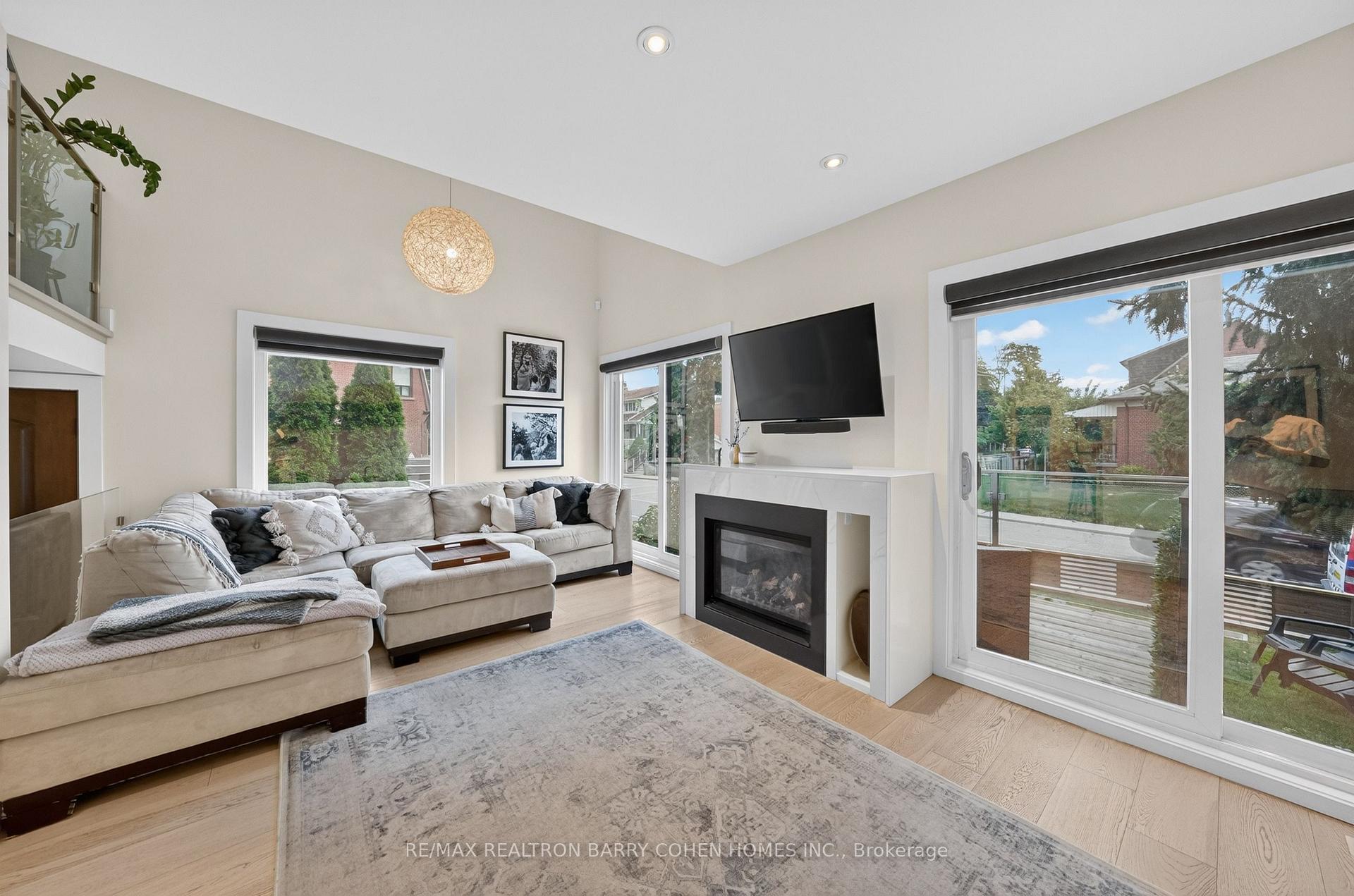 Photo 11 of 120 Hope Street, Toronto, Corso Italia-Davenport — HOMEH