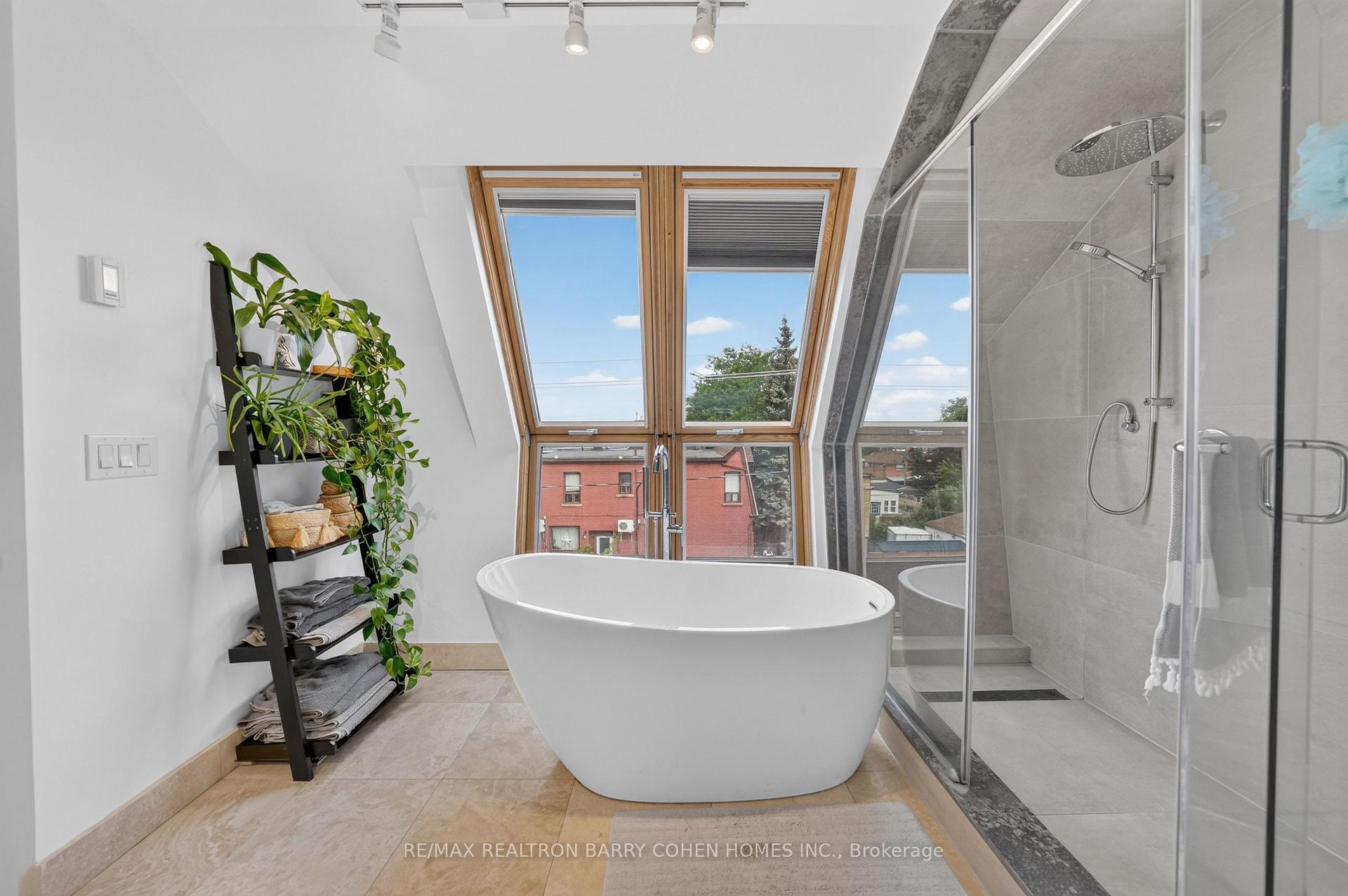Photo 31 of 120 Hope Street, Toronto, Corso Italia-Davenport — HOMEH