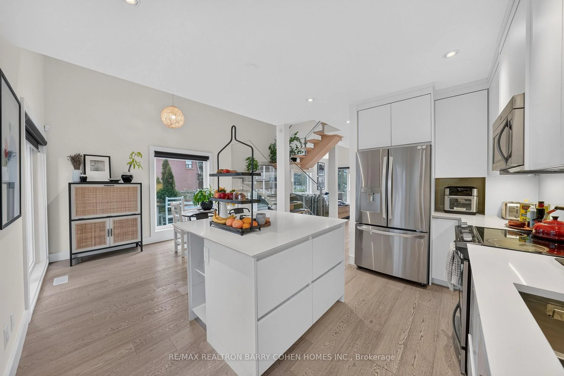 Photo 13 of 120 Hope Street, Toronto, Corso Italia-Davenport — HOMEH