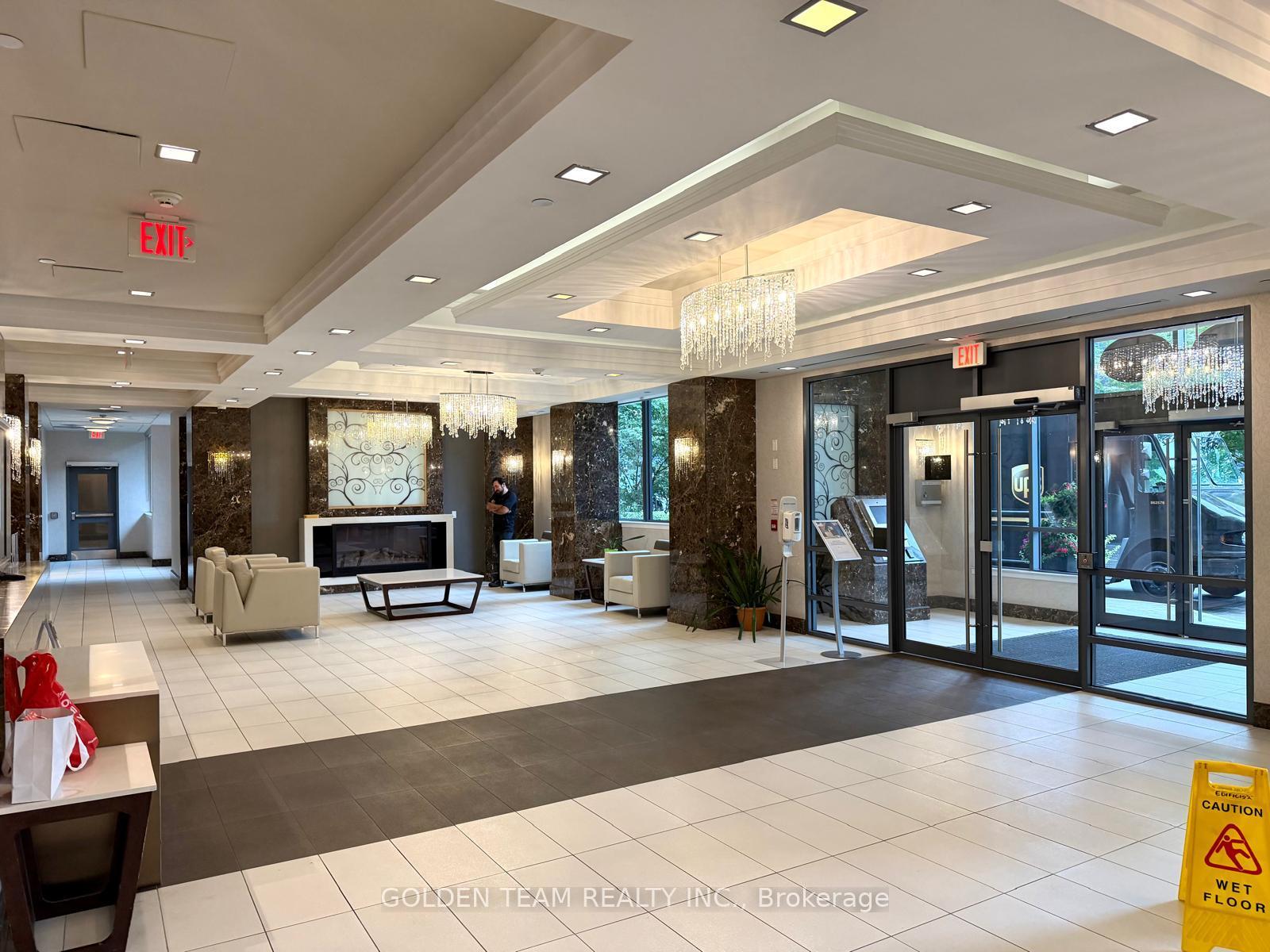 Photo 4 of Unit 222, 376 Highway 7 Road E, Richmond Hill, Doncrest — HOMEH