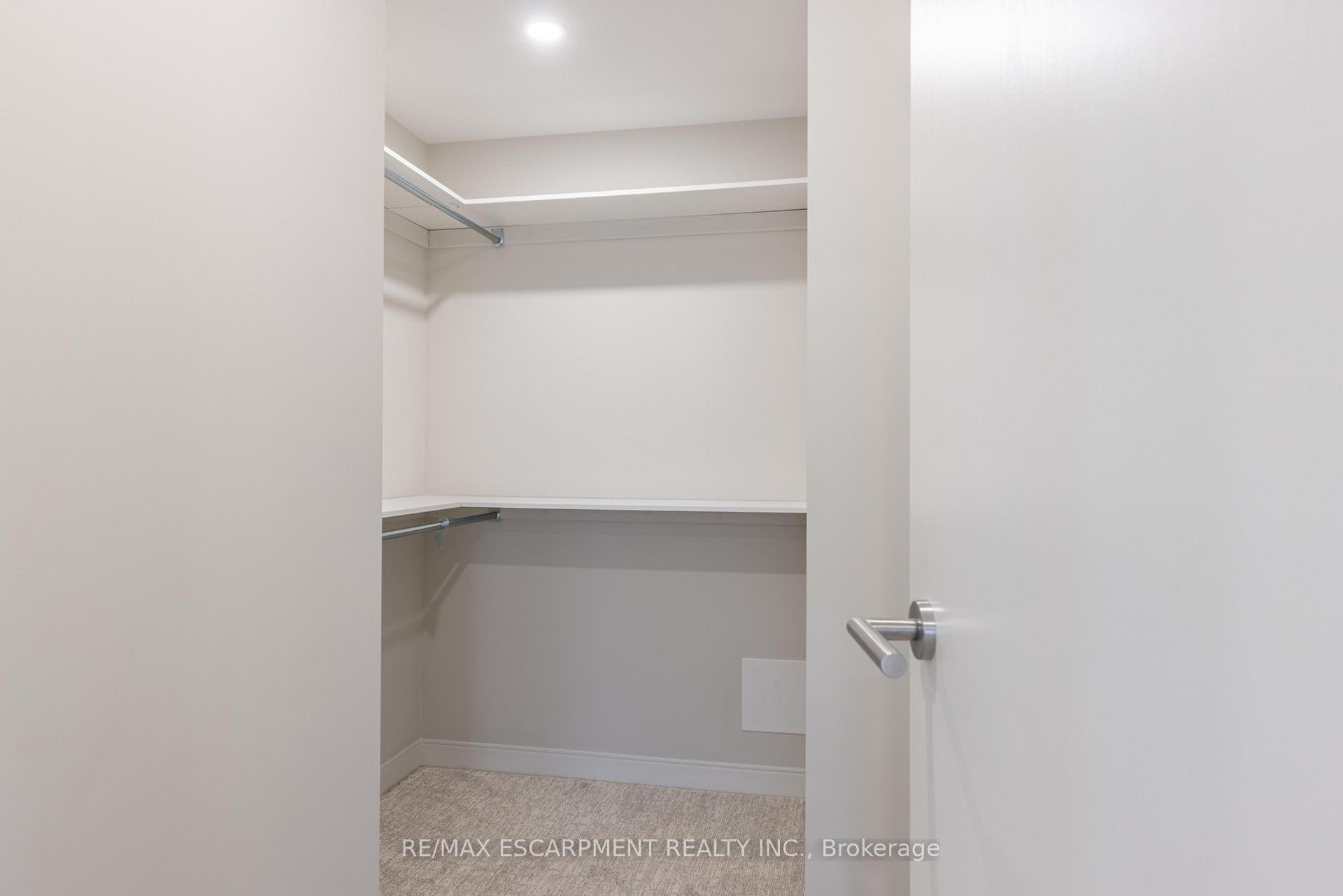 Photo 16 of Unit 107, 123 Lincoln Street, Welland, Broadway — HOMEH