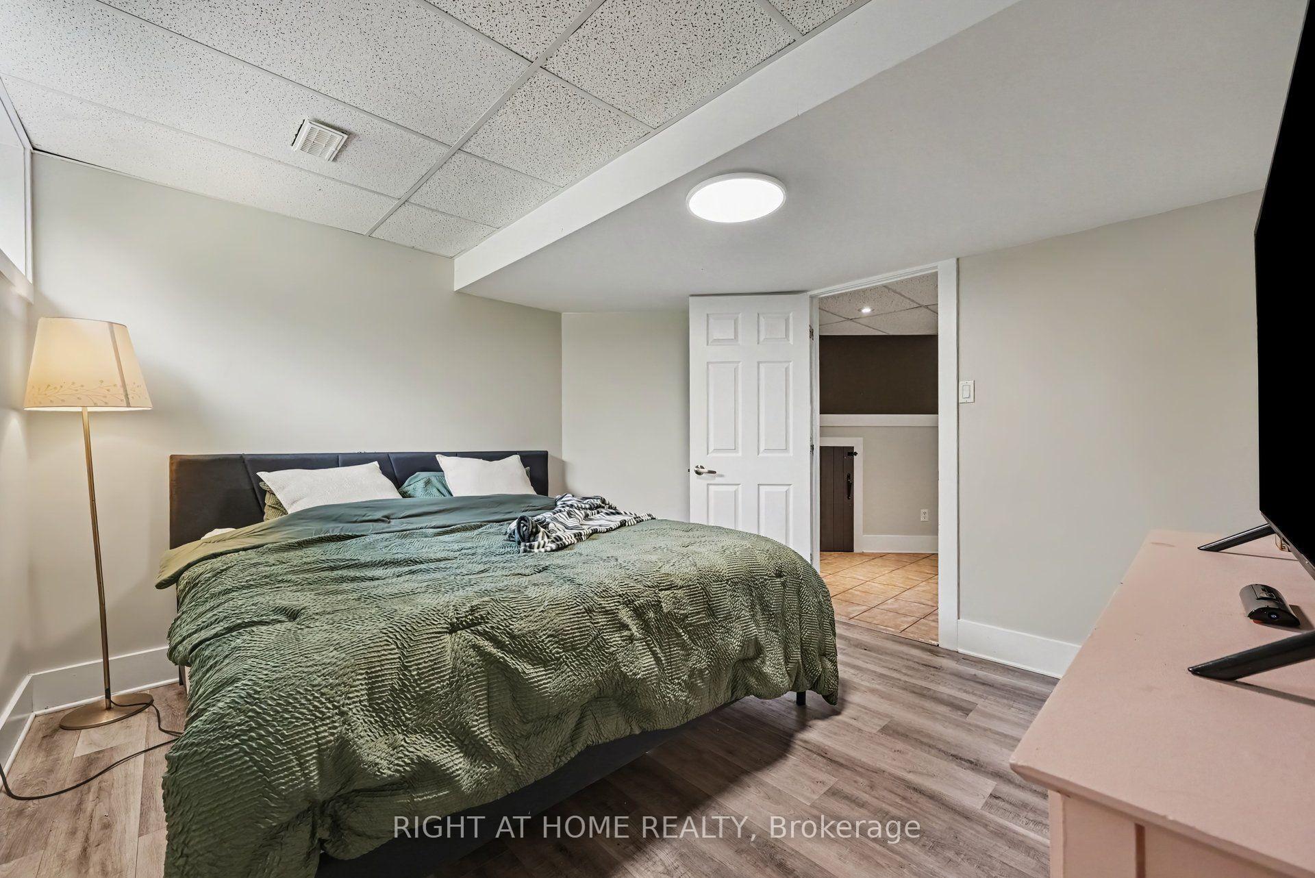 Photo 24 of 1588 Scottanne Street, Ottawa, Greely — HOMEH