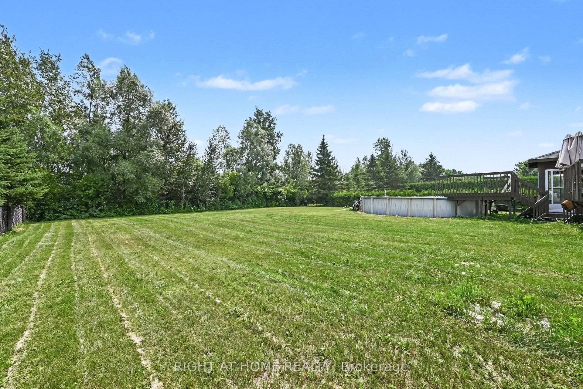 Photo 28 of 1588 Scottanne Street, Ottawa, Greely — HOMEH