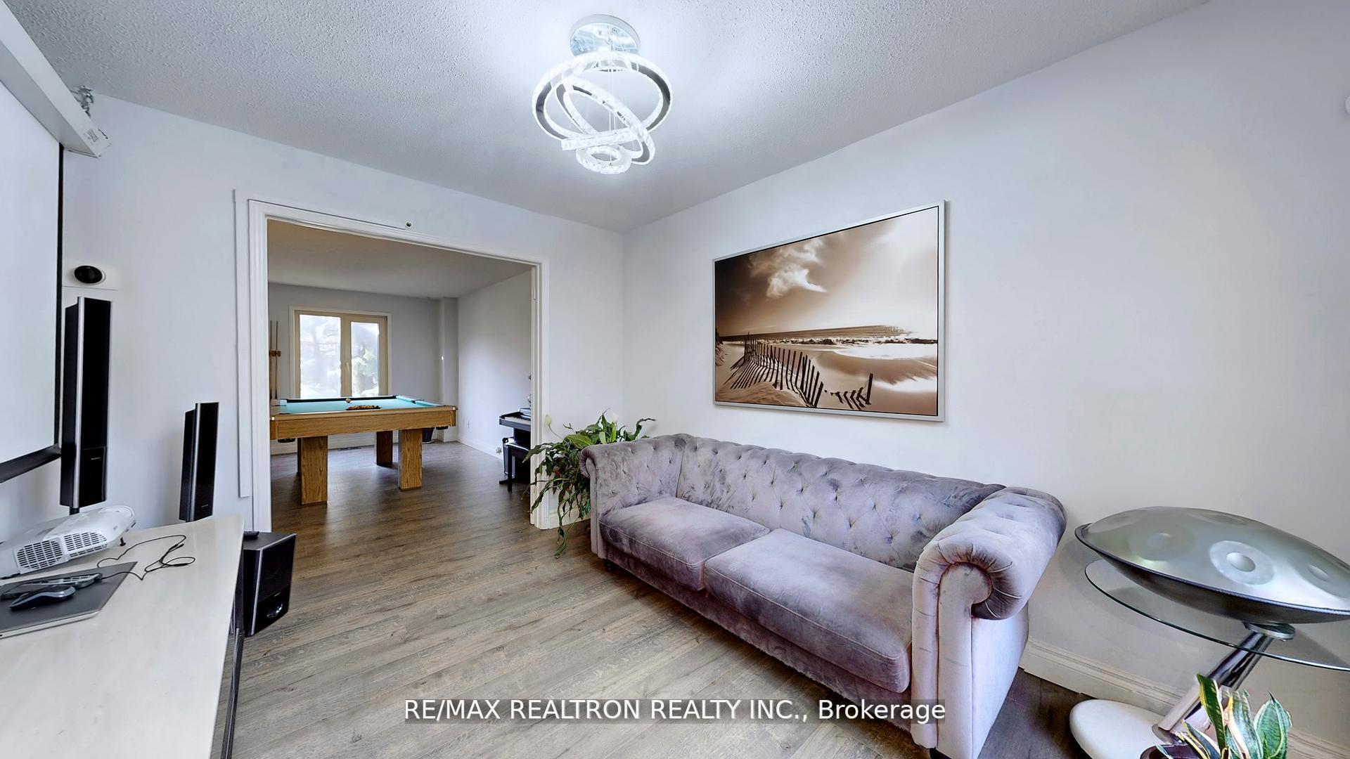 Photo 14 of 200 Mccaffrey Road, Newmarket, Glenway Estates — HOMEH