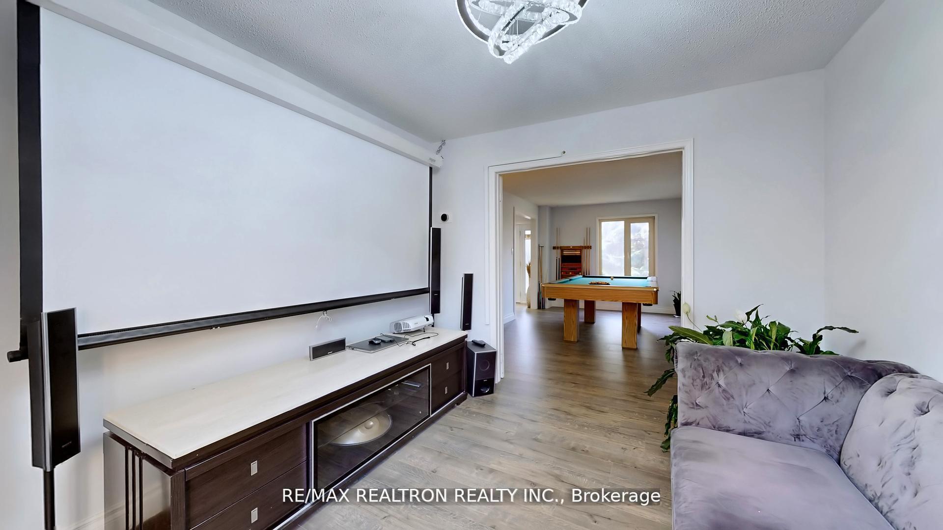 Photo 15 of 200 Mccaffrey Road, Newmarket, Glenway Estates — HOMEH