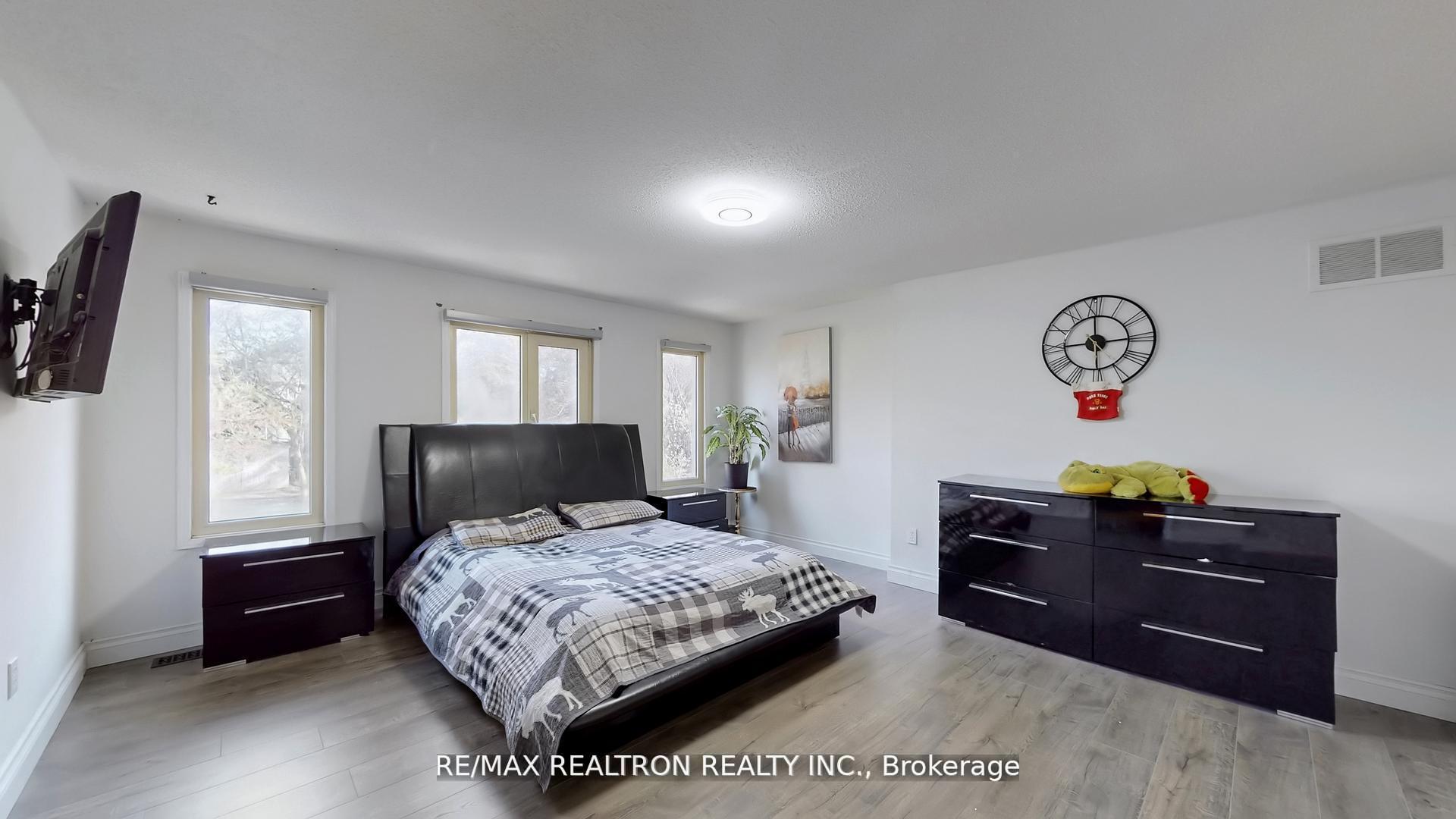 Photo 19 of 200 Mccaffrey Road, Newmarket, Glenway Estates — HOMEH