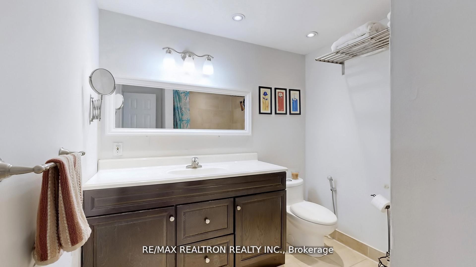 Photo 22 of 200 Mccaffrey Road, Newmarket, Glenway Estates — HOMEH