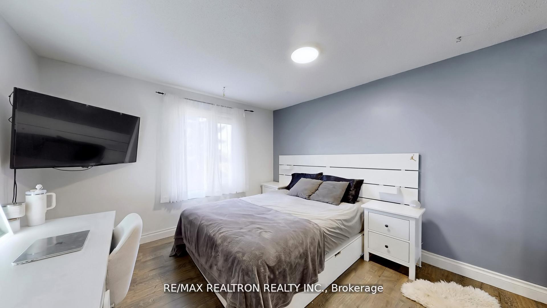 Photo 23 of 200 Mccaffrey Road, Newmarket, Glenway Estates — HOMEH
