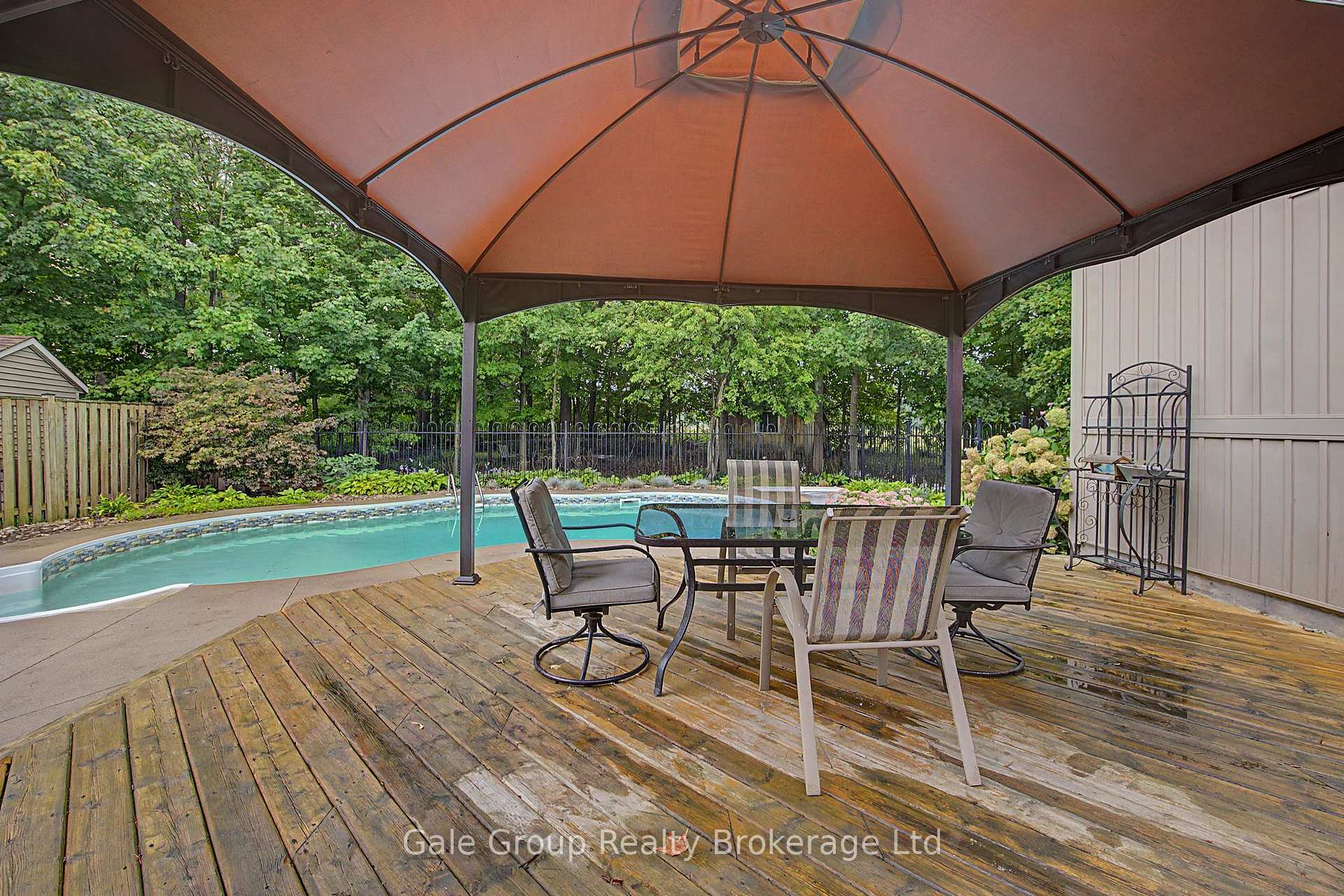 Photo 12 of 65 Wintergreen Crescent, Norfolk, Delhi — HOMEH