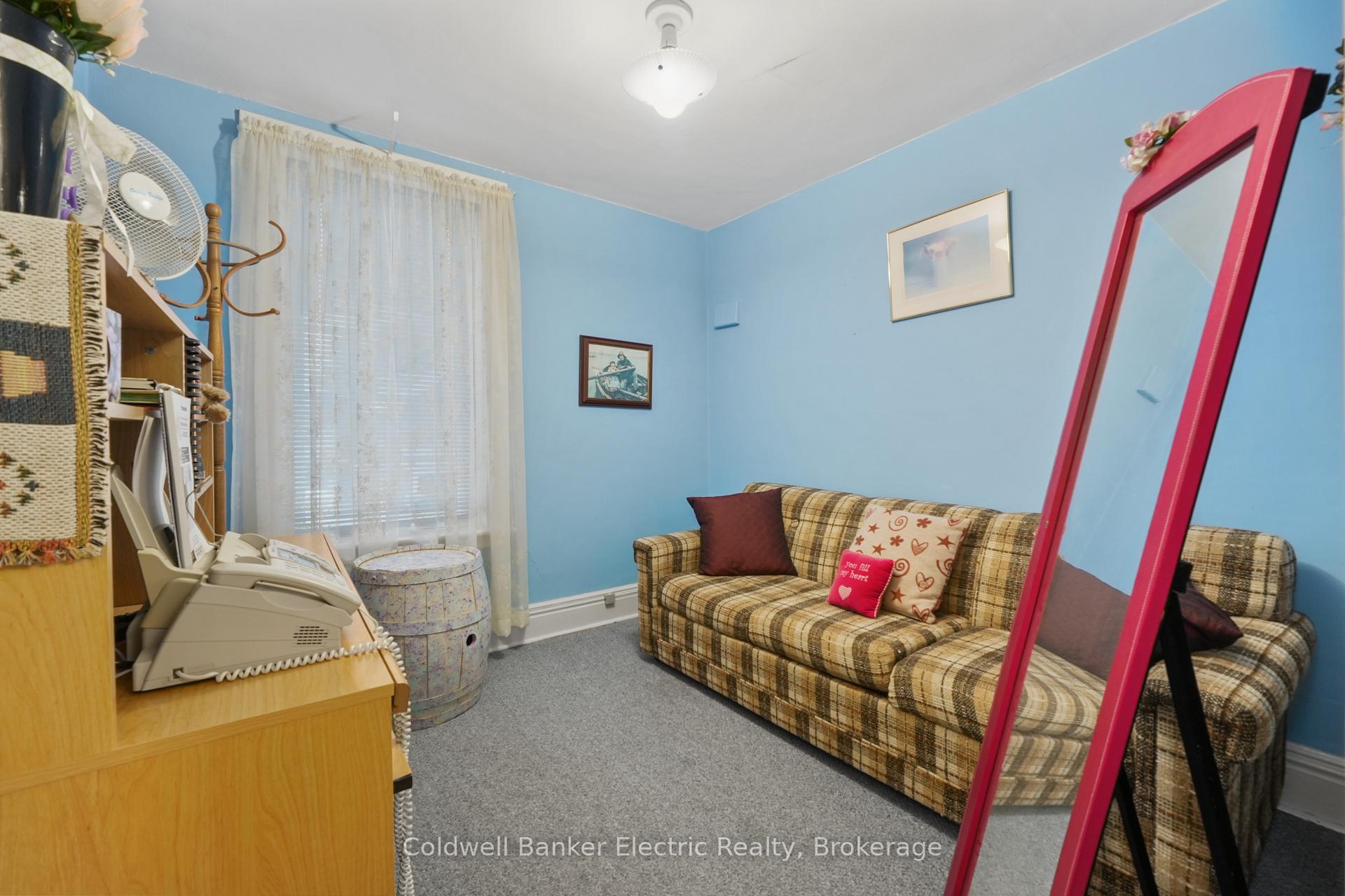 Photo 20 of 553 Chamberlain Street, Peterborough, Town Ward 3 — HOMEH