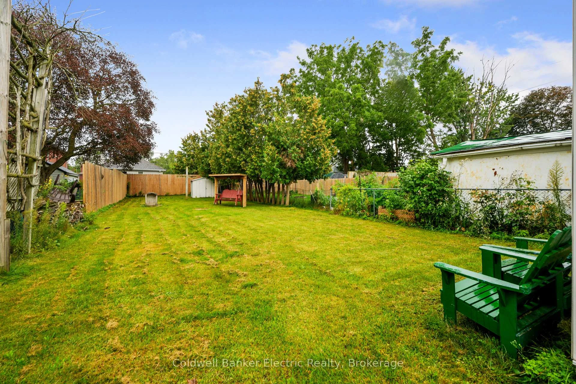 Photo 29 of 553 Chamberlain Street, Peterborough, Town Ward 3 — HOMEH