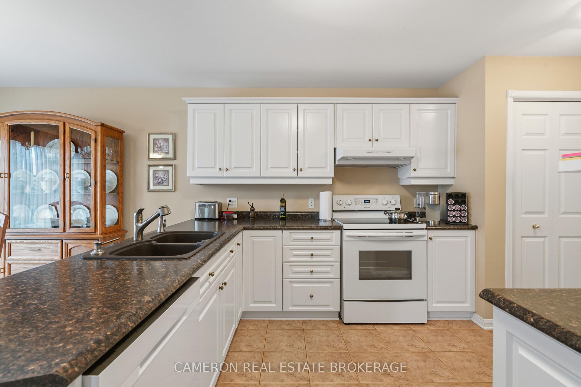 Photo 11 of 2061 Concorde Avenue, Cornwall, Cornwall — HOMEH