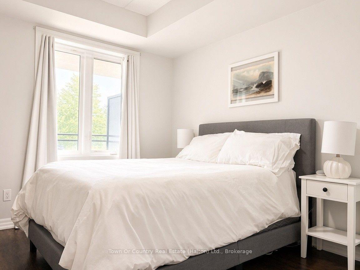 Photo 7 of Unit 104, 104 Summit Ridge Drive, Guelph, Grange Road — HOMEH