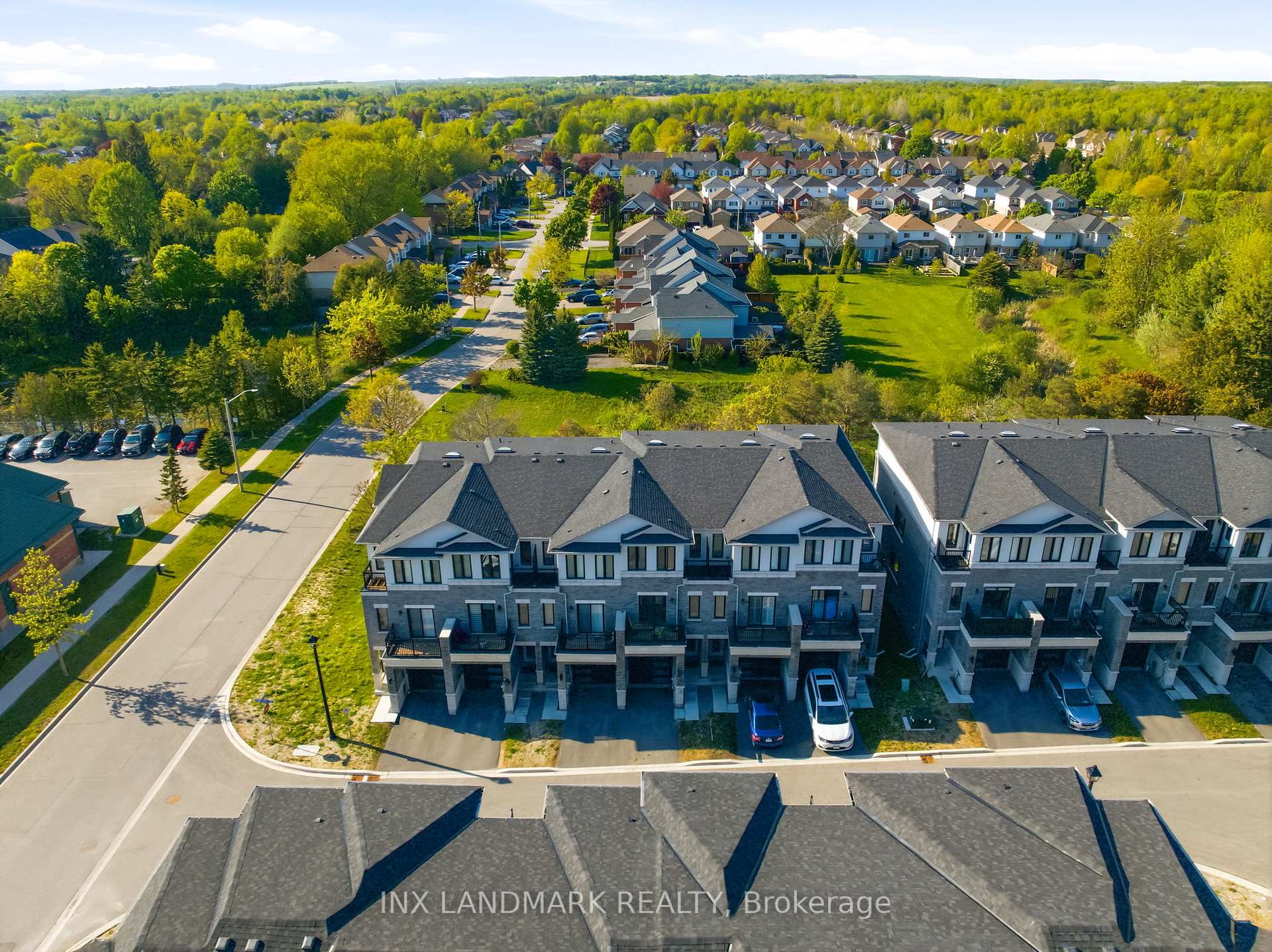Photo 3 of 30 Gerry Henry Lane, Clarington, Courtice — HOMEH