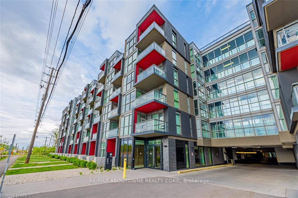 Photo of Unit B416, 5240 Dundas Street