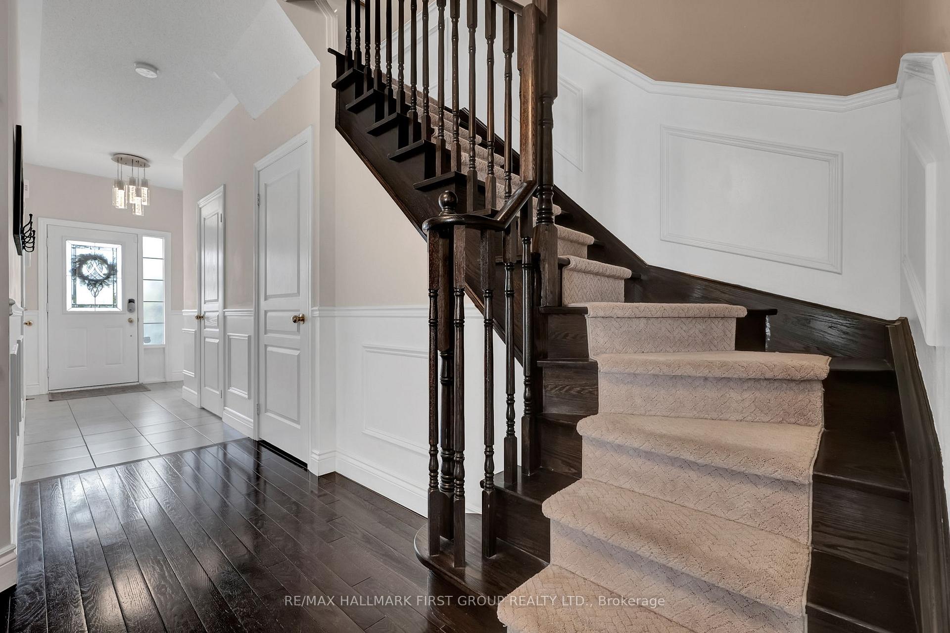 Photo 2 of 122 Buttonshaw Street, Clarington, Bowmanville — HOMEH