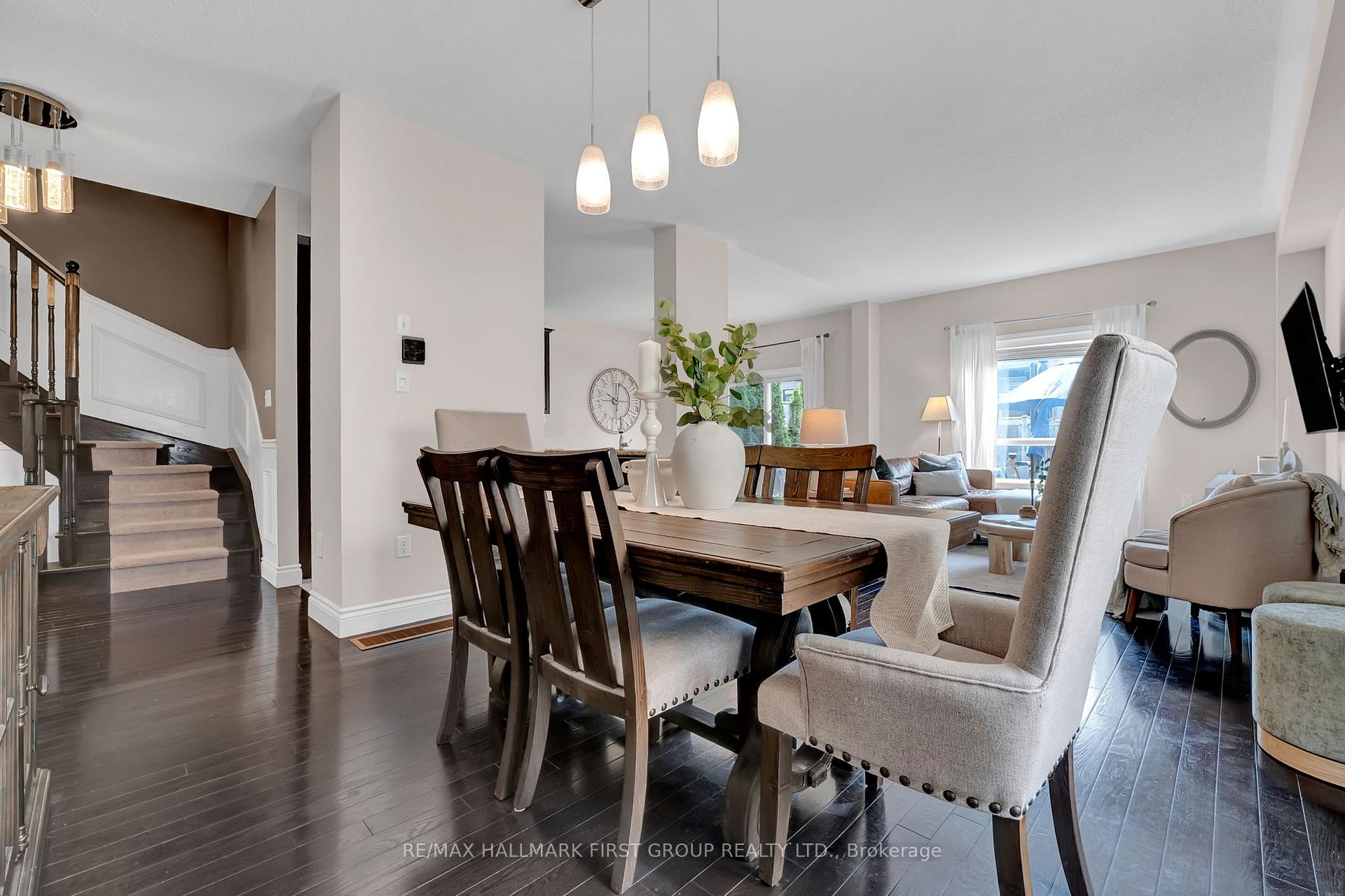 Photo 4 of 122 Buttonshaw Street, Clarington, Bowmanville — HOMEH