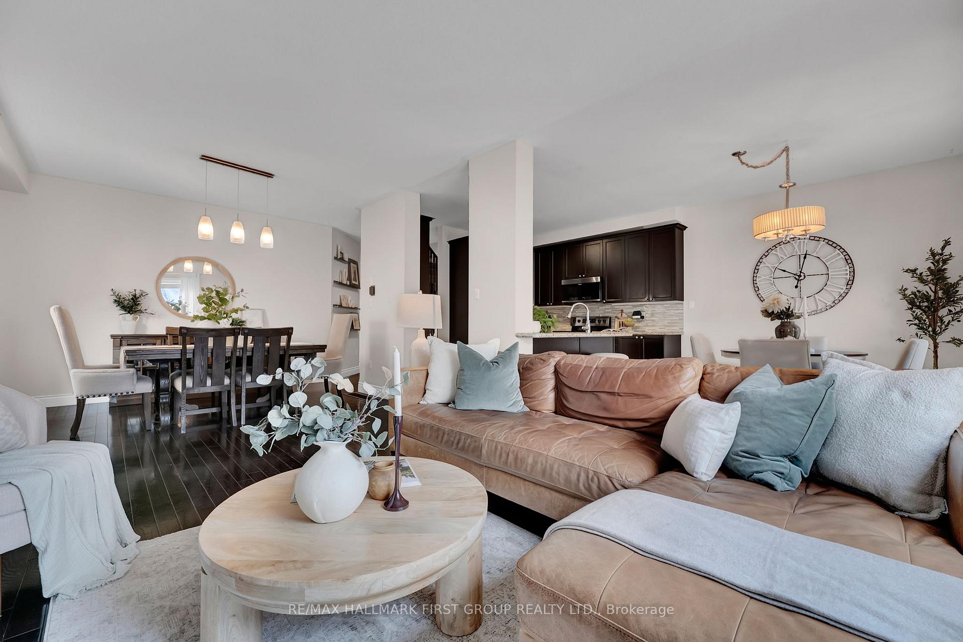 Photo 6 of 122 Buttonshaw Street, Clarington, Bowmanville — HOMEH
