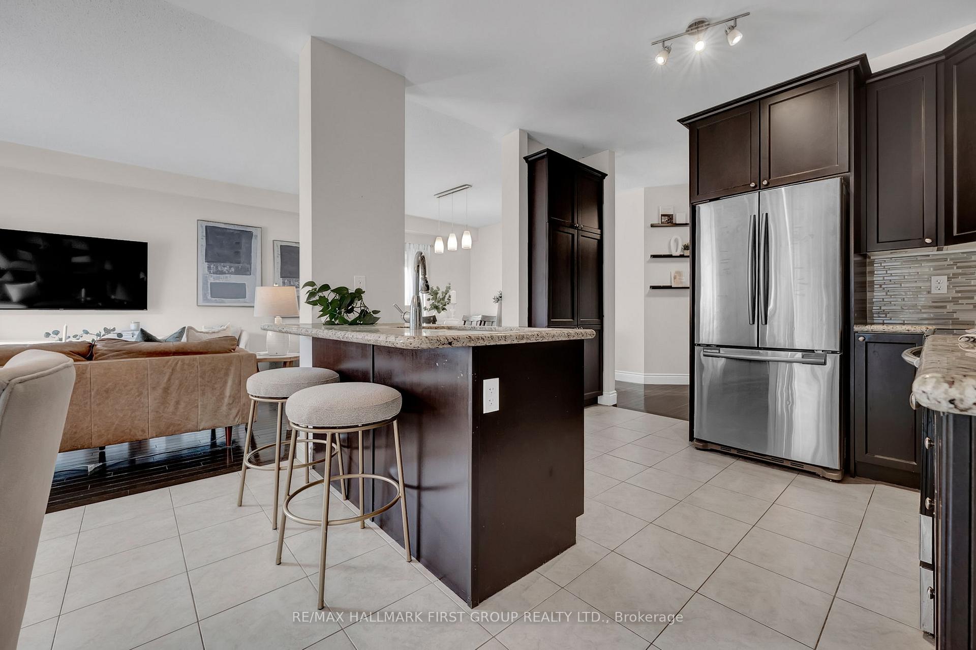 Photo 10 of 122 Buttonshaw Street, Clarington, Bowmanville — HOMEH