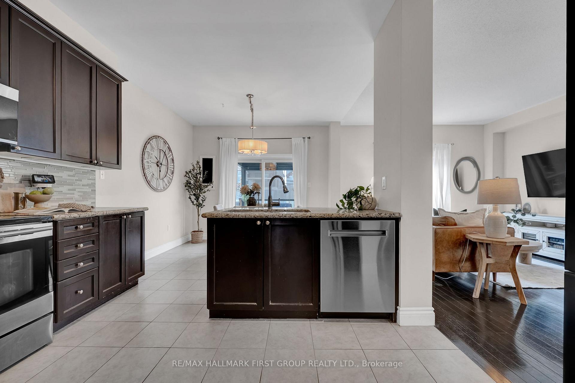 Photo 12 of 122 Buttonshaw Street, Clarington, Bowmanville — HOMEH