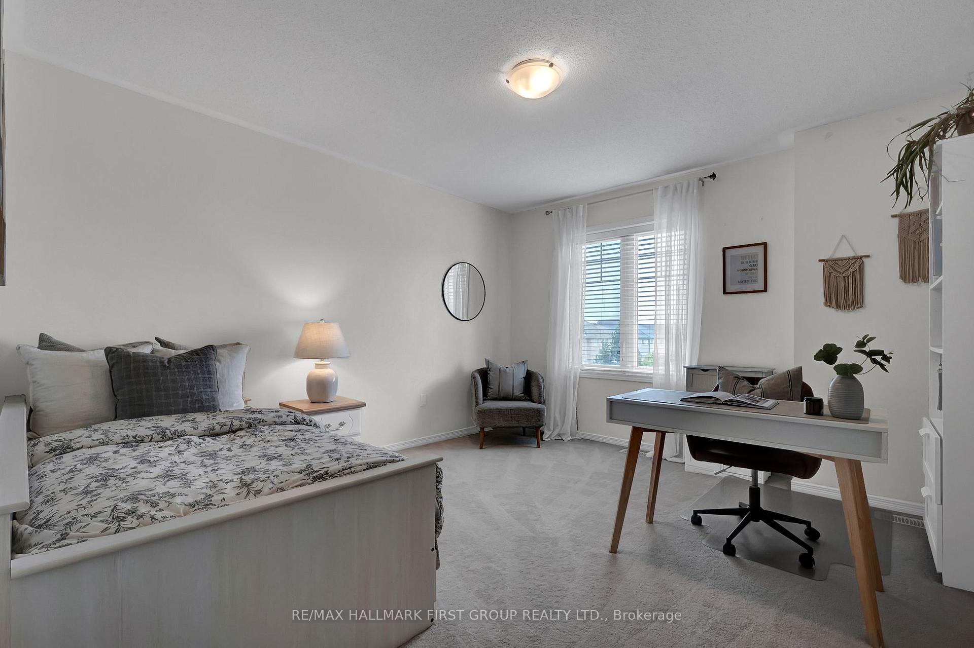Photo 20 of 122 Buttonshaw Street, Clarington, Bowmanville — HOMEH