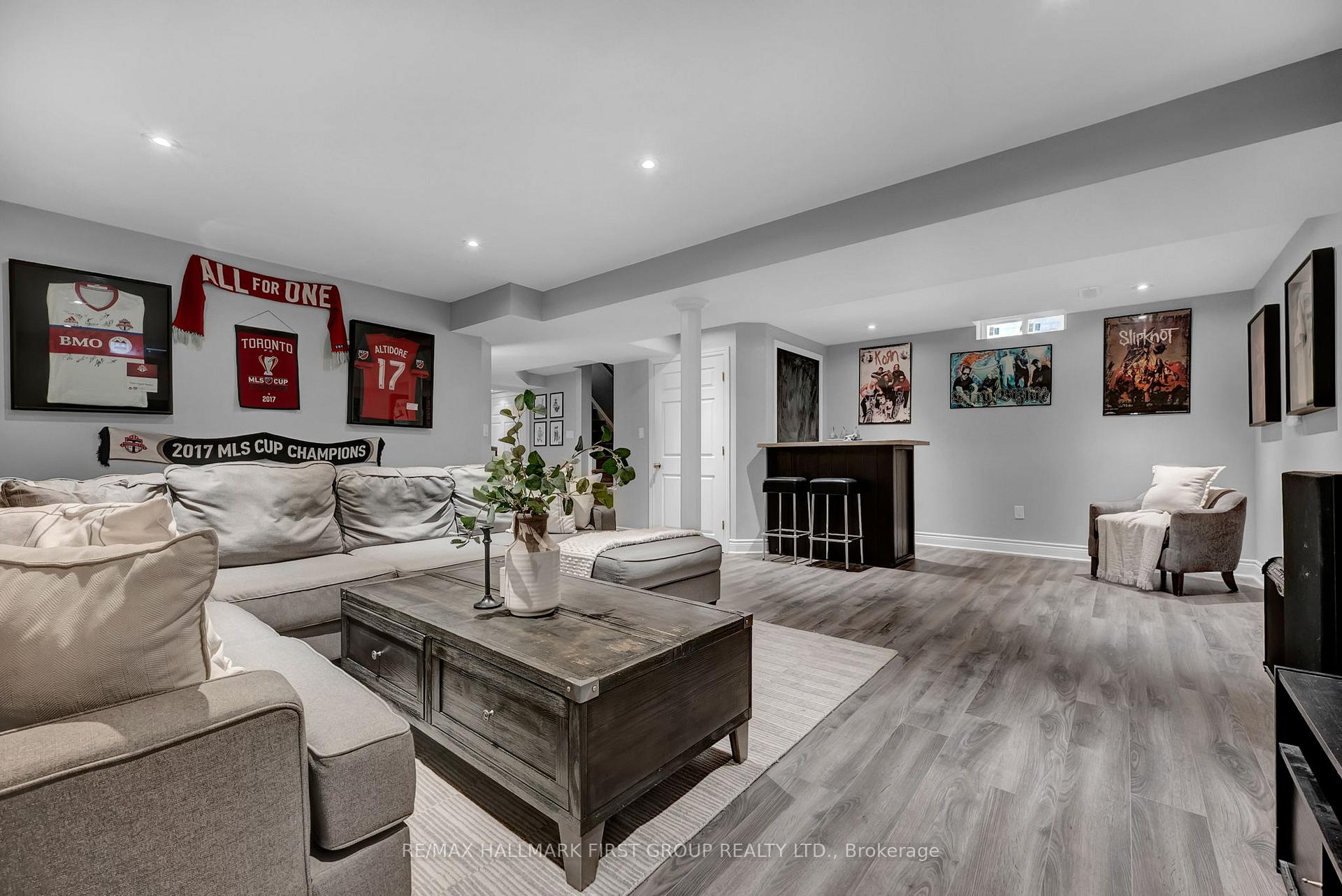 Photo 23 of 122 Buttonshaw Street, Clarington, Bowmanville — HOMEH