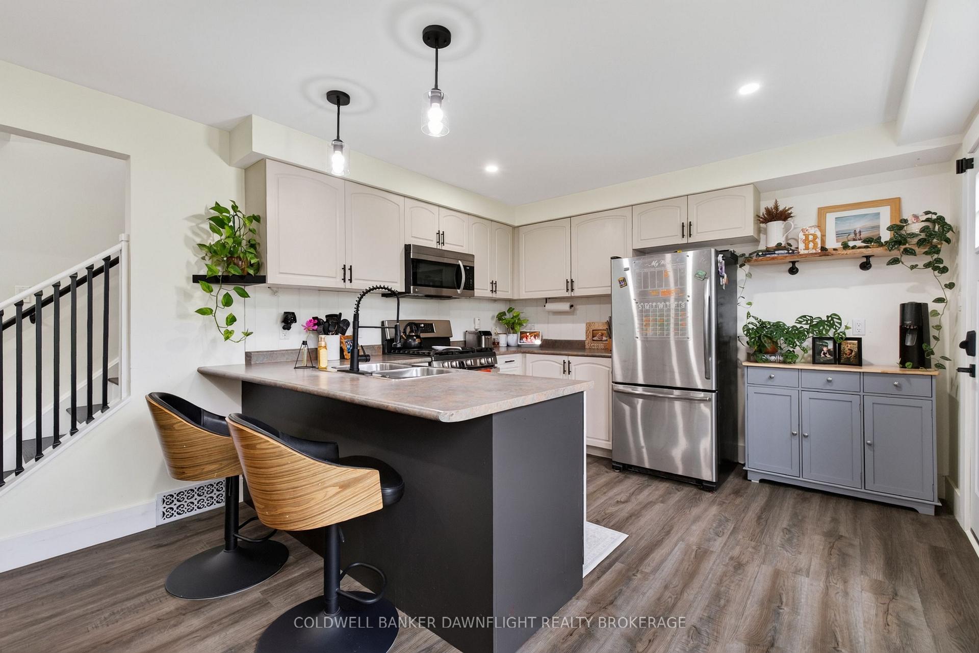 Photo 37 of Unit 46, 46 St Charles Place, Huron East, Vanastra — HOMEH