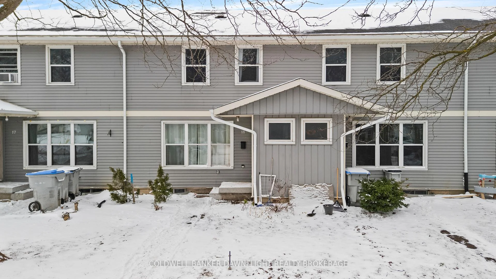 Photo 2 of Unit 46, 46 St Charles Place, Huron East, Vanastra — HOMEH