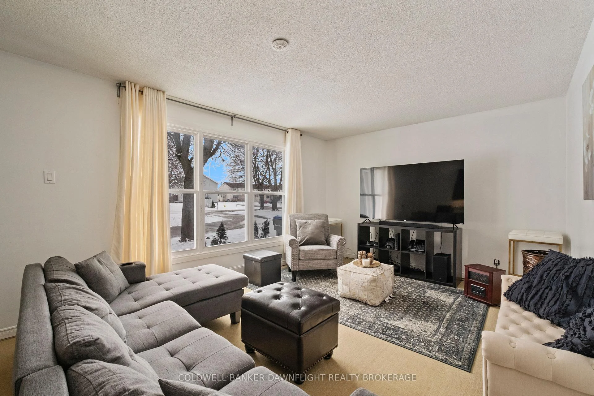 Photo 6 of Unit 46, 46 St Charles Place, Huron East, Vanastra — HOMEH