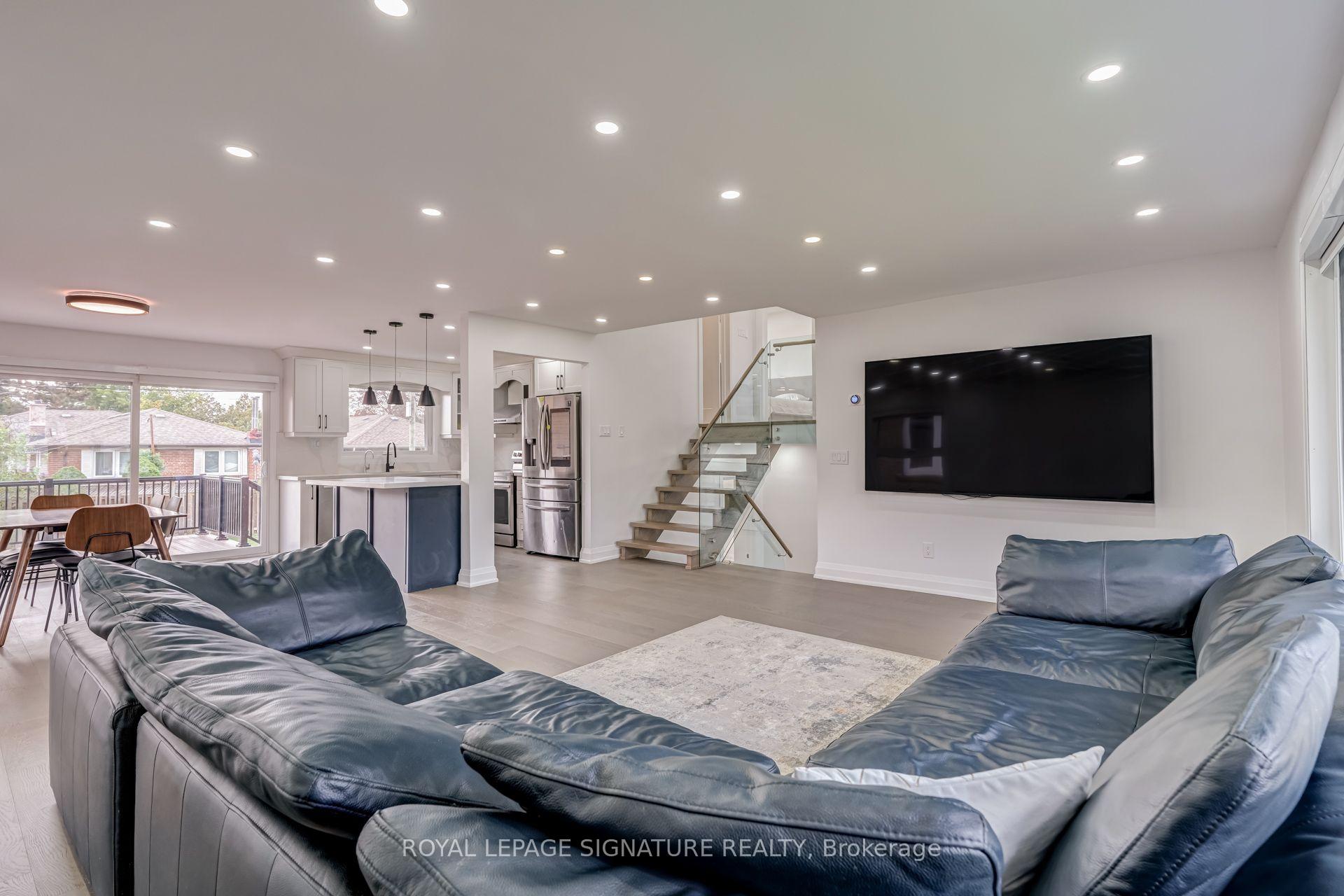 Photo 8 of 68 Stapleton Drive, Etobicoke, Kingsview Village-The Westway — HOMEH
