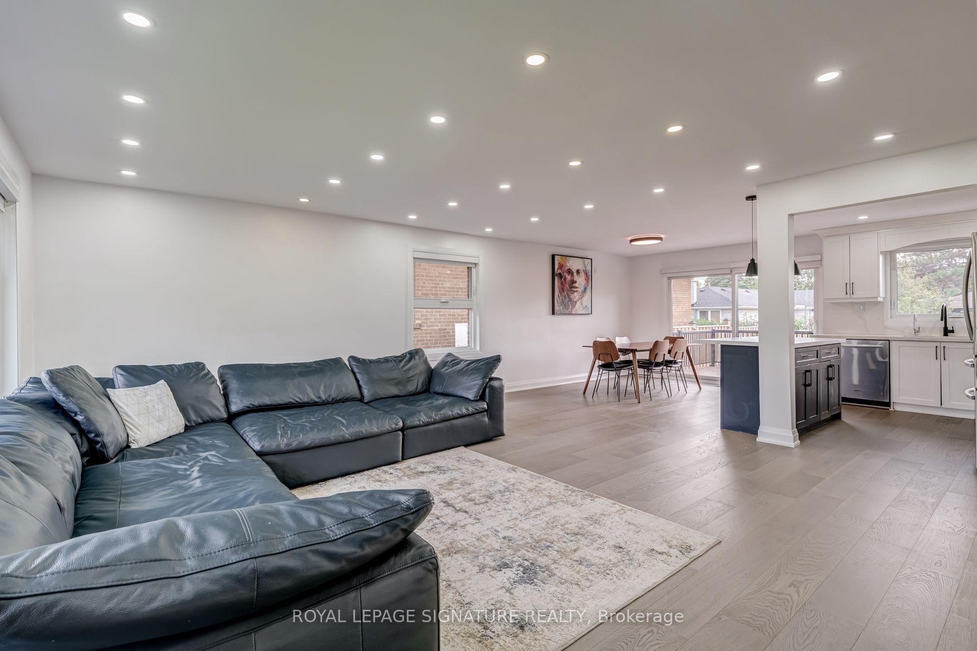 Photo 9 of 68 Stapleton Drive, Etobicoke, Kingsview Village-The Westway — HOMEH
