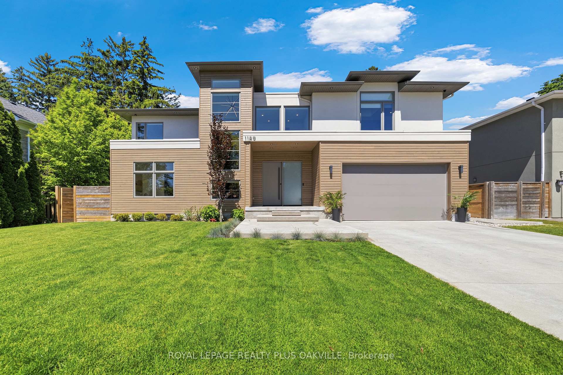 Front of 1189 Tisdale Street