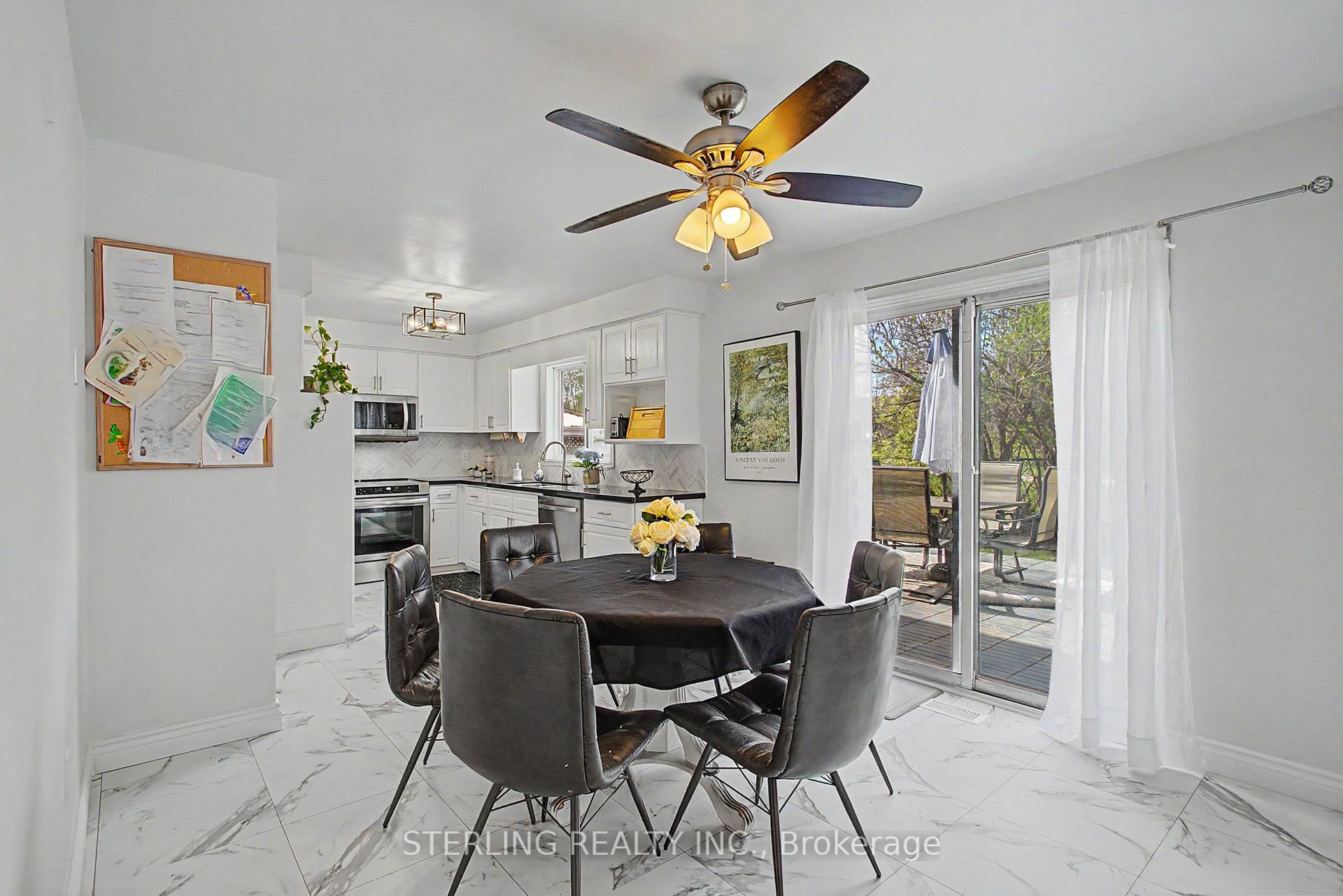 Photo 3 of 72 Sunforest Drive, Brampton, Heart Lake West — HOMEH