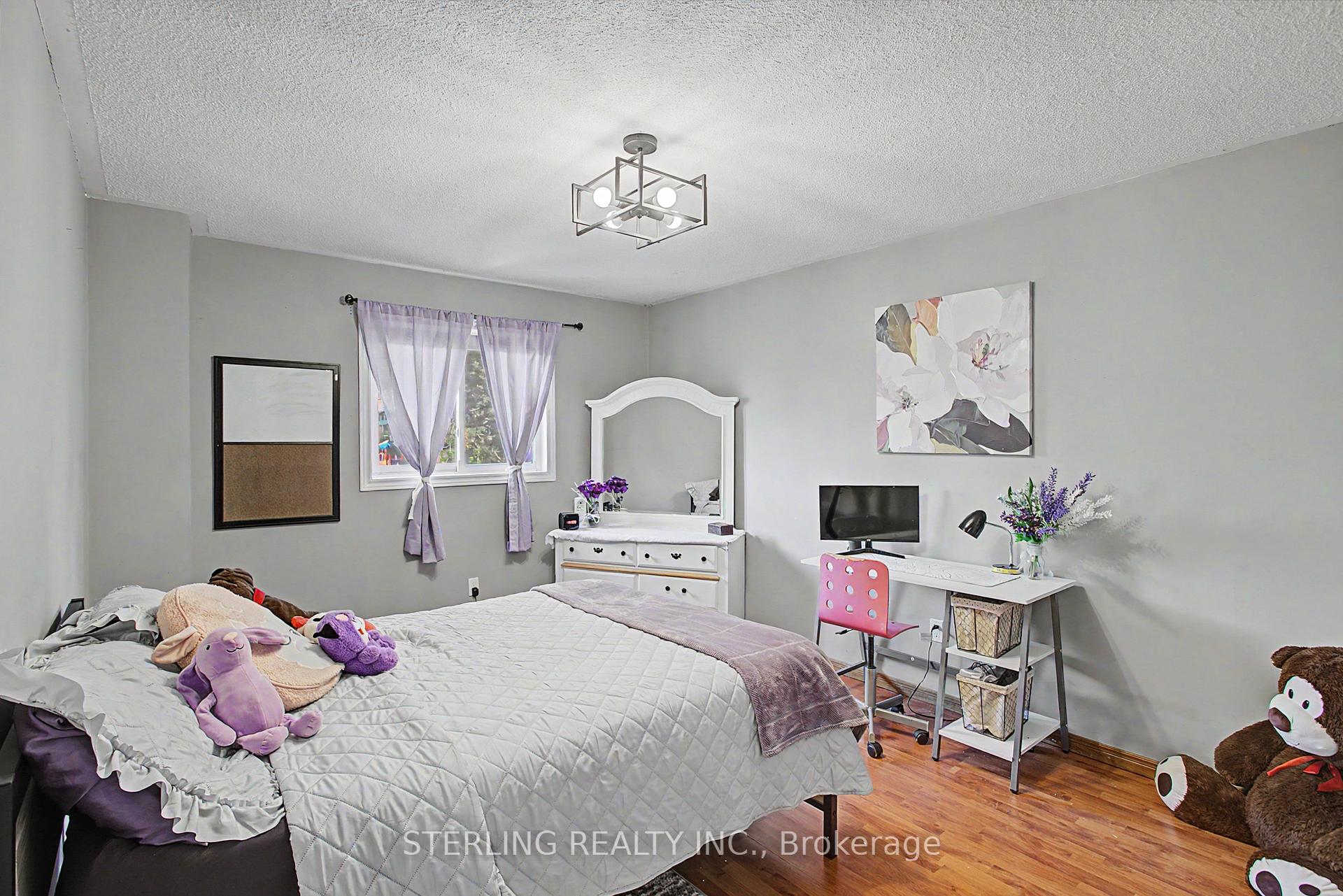 Photo 23 of 72 Sunforest Drive, Brampton, Heart Lake West — HOMEH