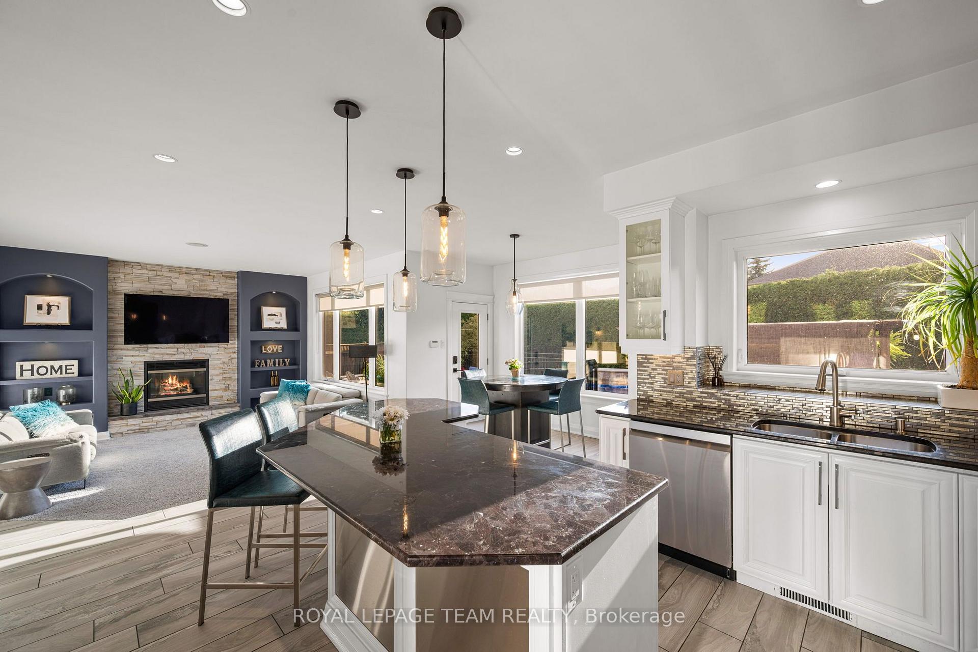 Photo 14 of 55 Witherspoon Crescent, Ottawa, Kanata - Kanata Lakes/Heritage Hills — HOMEH