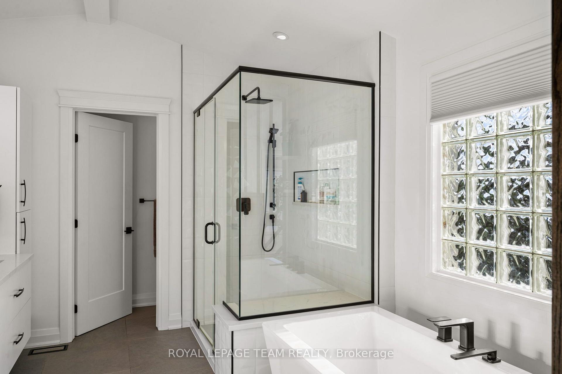 Photo 24 of 55 Witherspoon Crescent, Ottawa, Kanata - Kanata Lakes/Heritage Hills — HOMEH