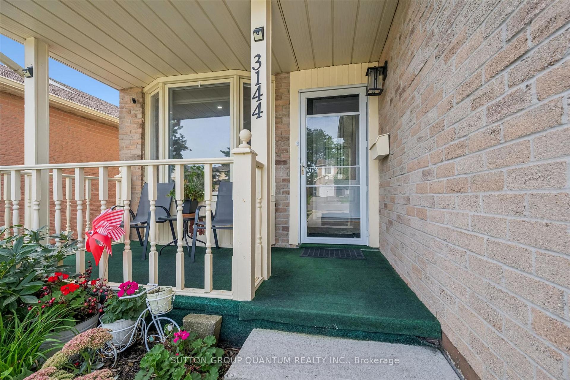 Photo 4 of 3144 McCarron Crescent, Mississauga, Meadowvale — HOMEH